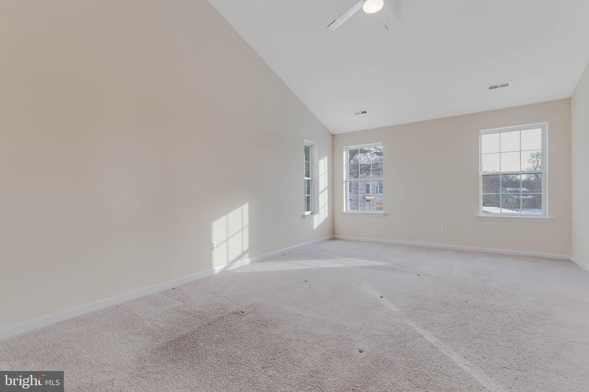 COLUMBIA RUN TOWNHOMES - Residential