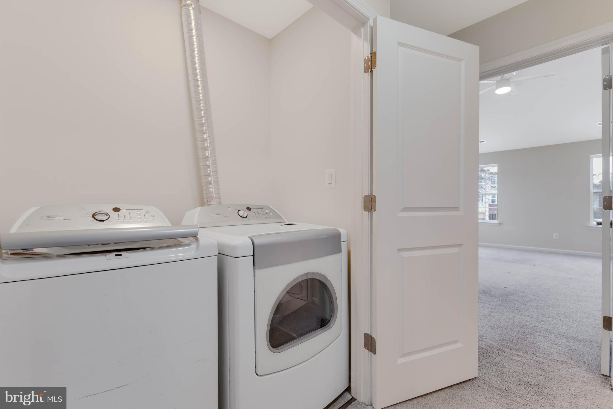 COLUMBIA RUN TOWNHOMES - Residential