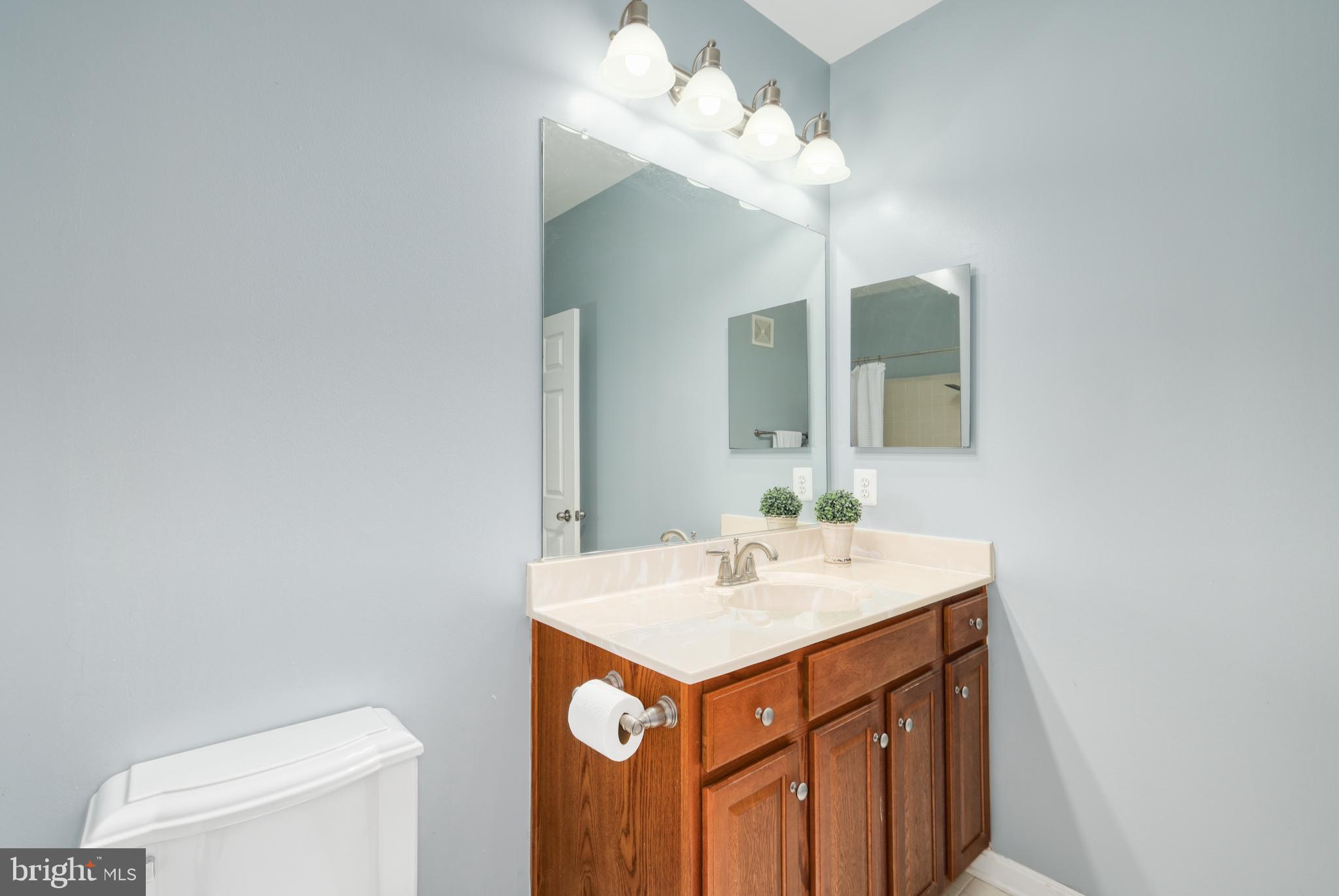 LEE SQUARE - Residential