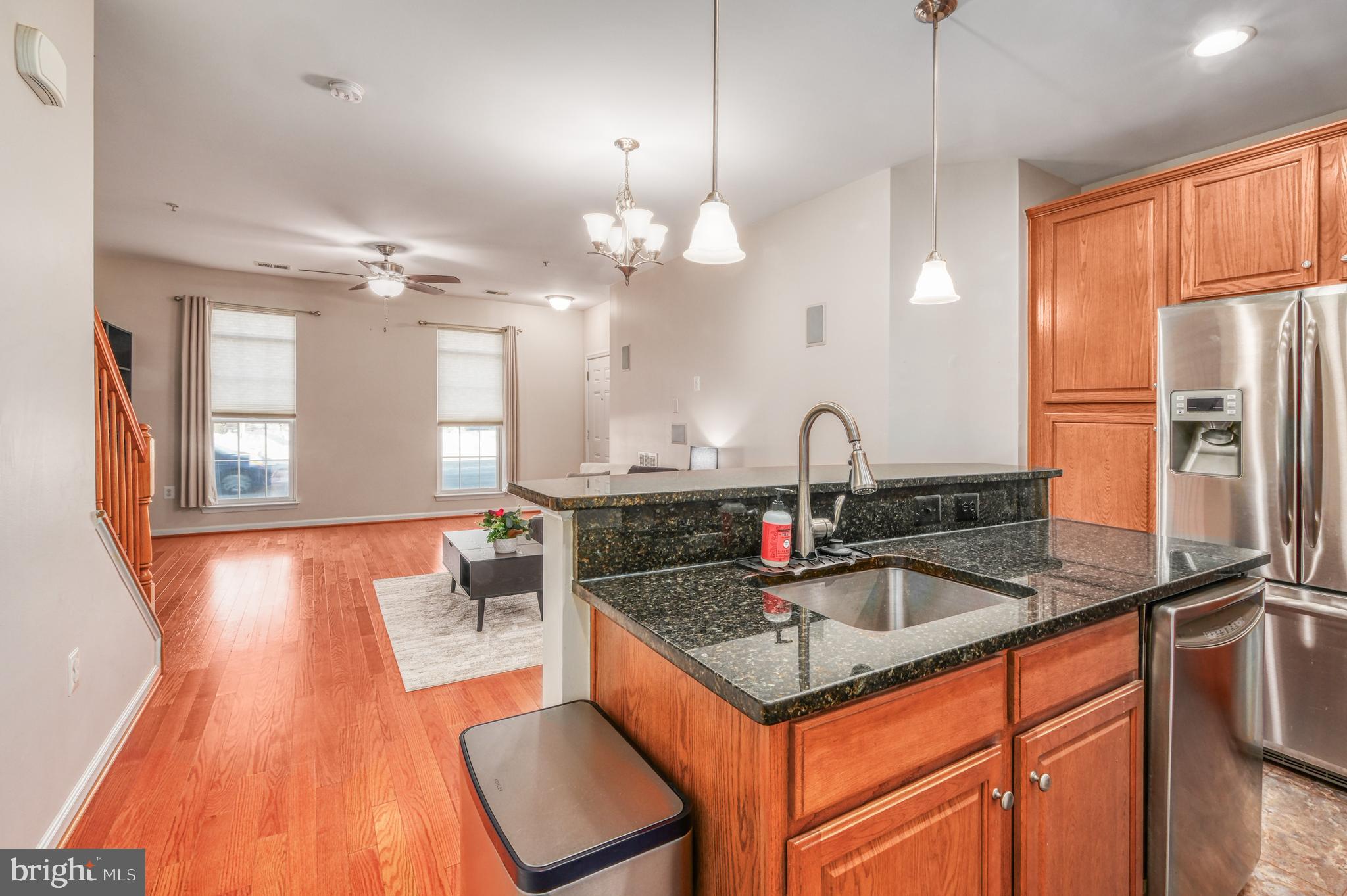 LEE SQUARE - Residential