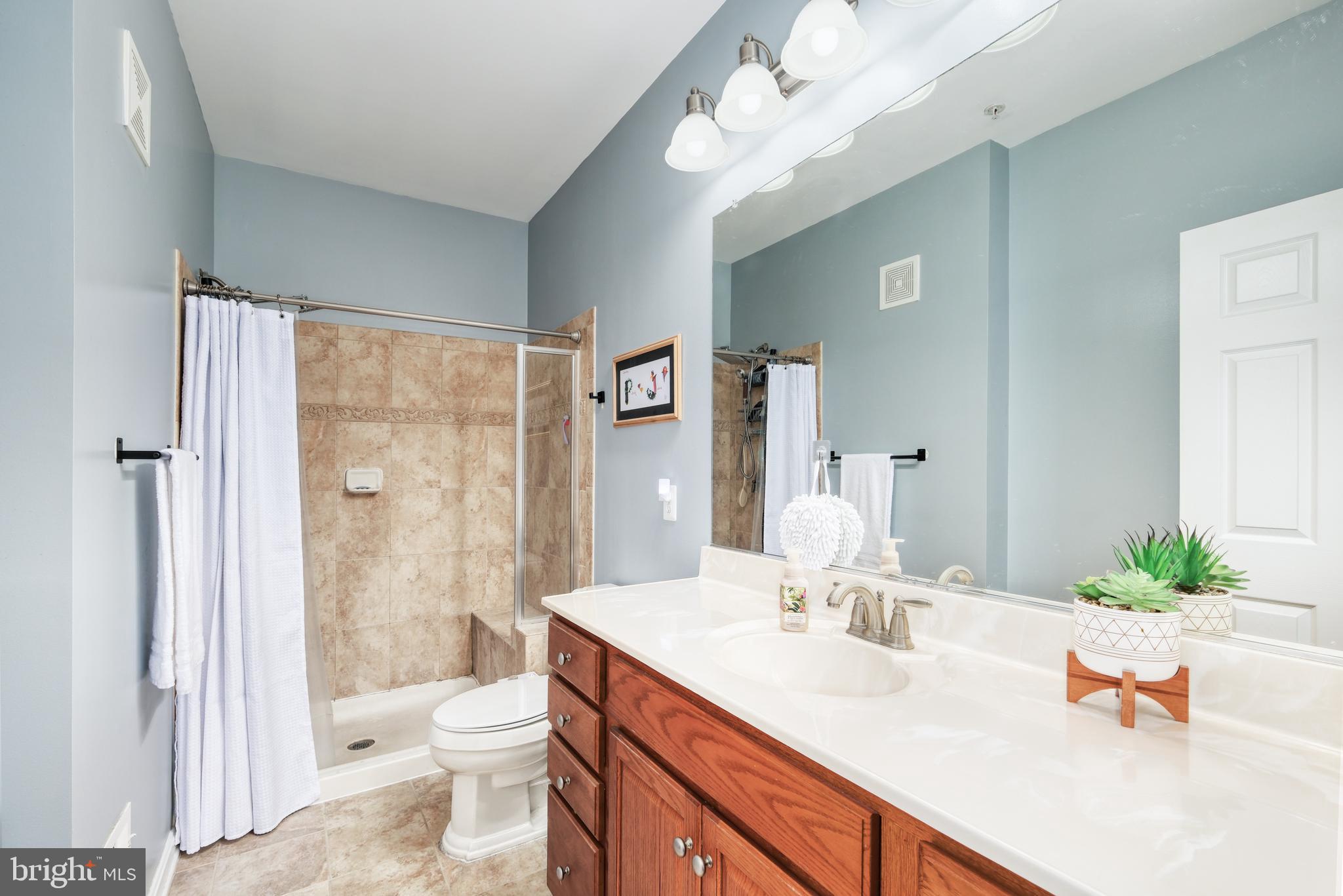 LEE SQUARE - Residential