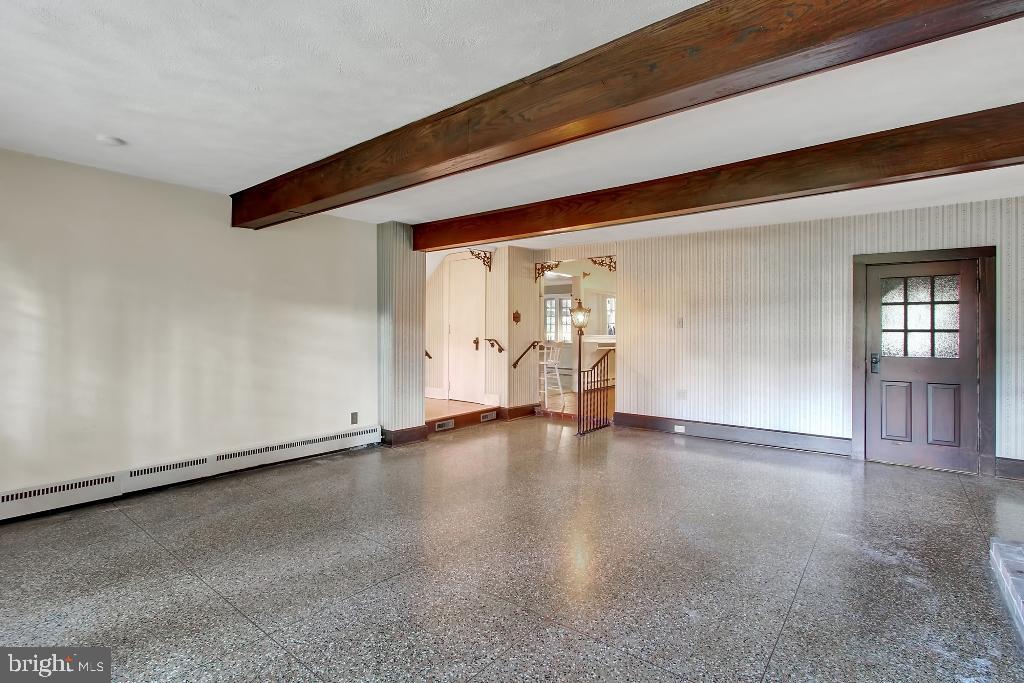 OWL VALLEY - Commercial Sale