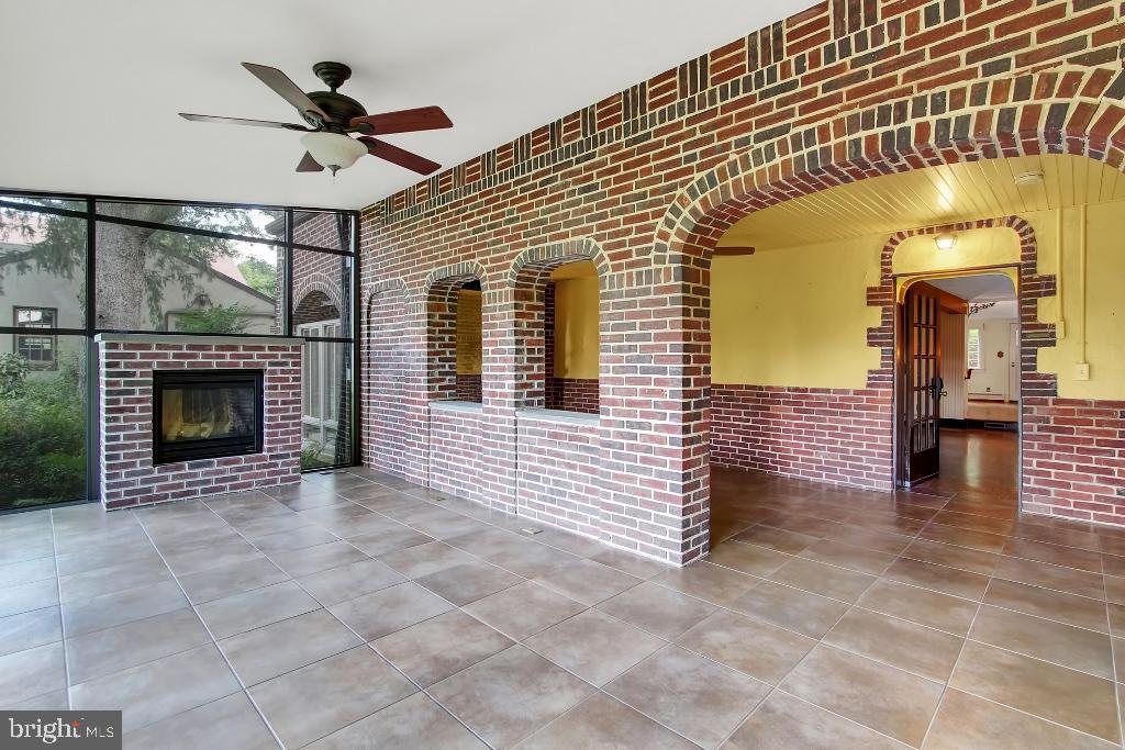 OWL VALLEY - Commercial Sale