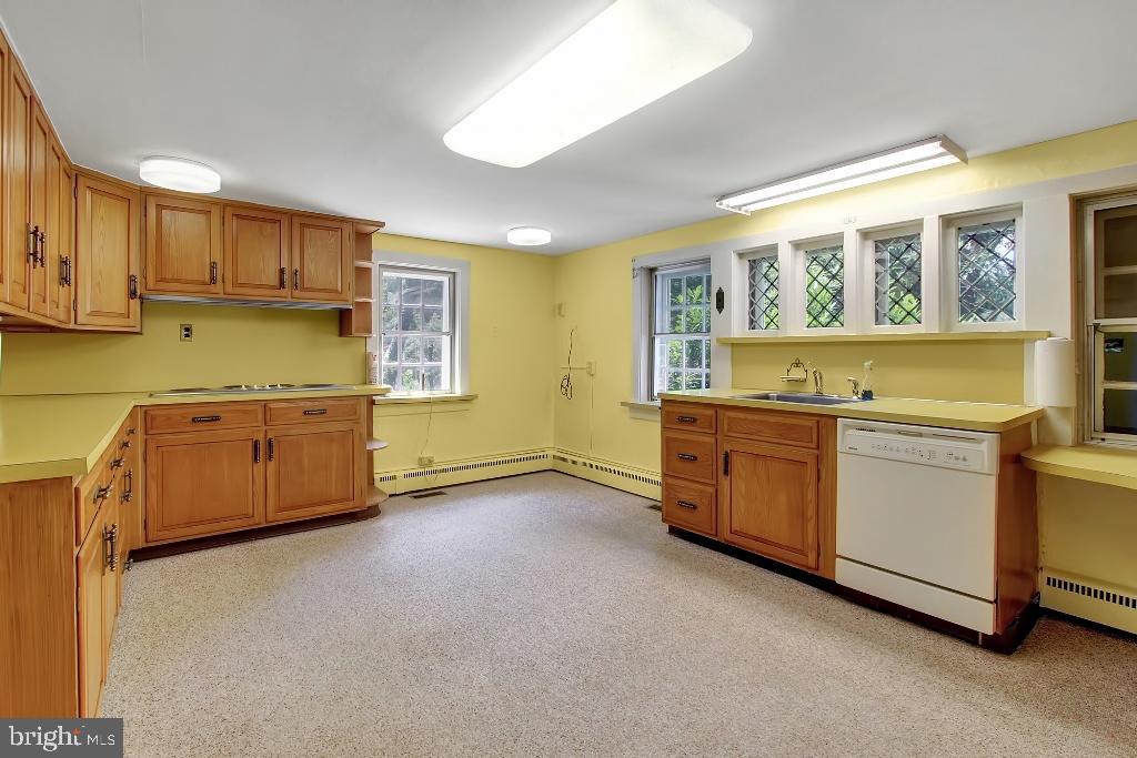 OWL VALLEY - Commercial Sale