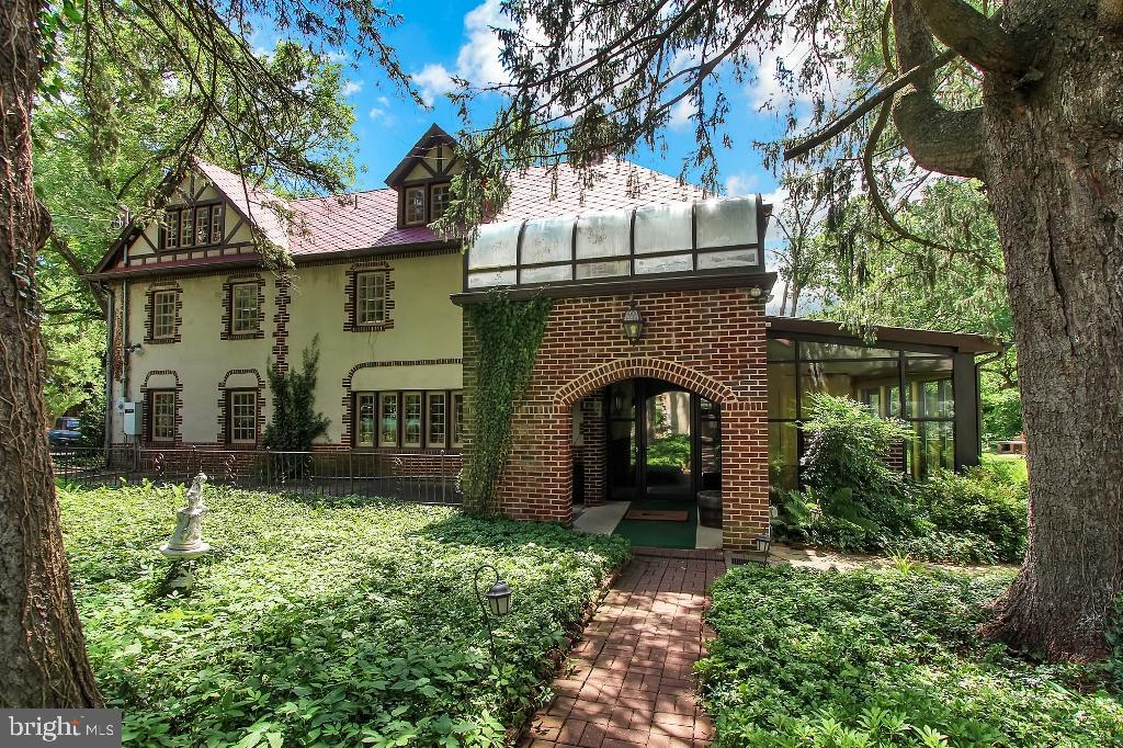 OWL VALLEY - Commercial Sale