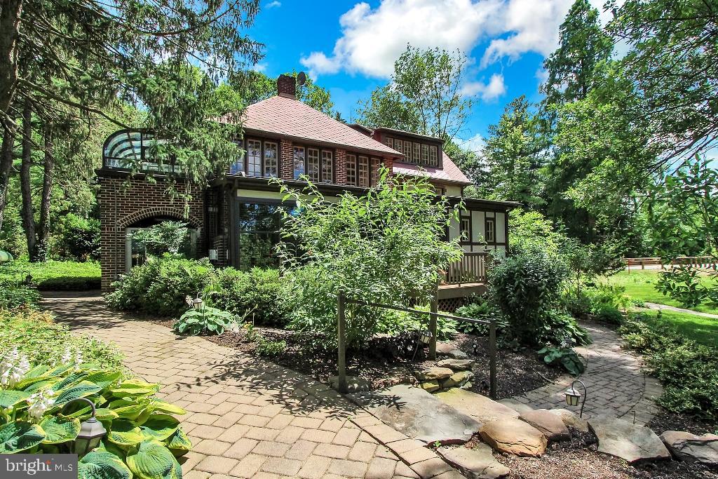 OWL VALLEY - Commercial Sale