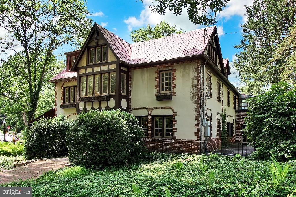 OWL VALLEY - Commercial Sale