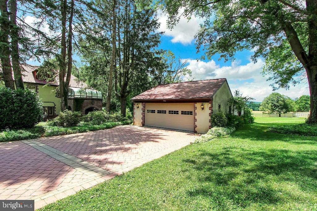 OWL VALLEY - Commercial Sale