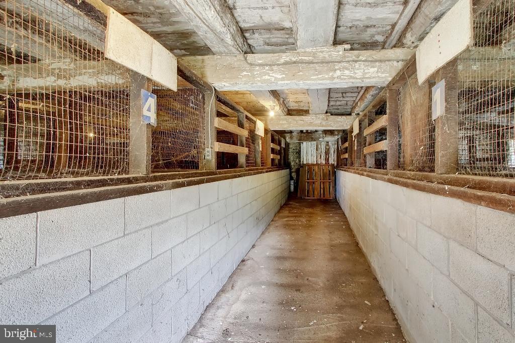 OWL VALLEY - Commercial Sale