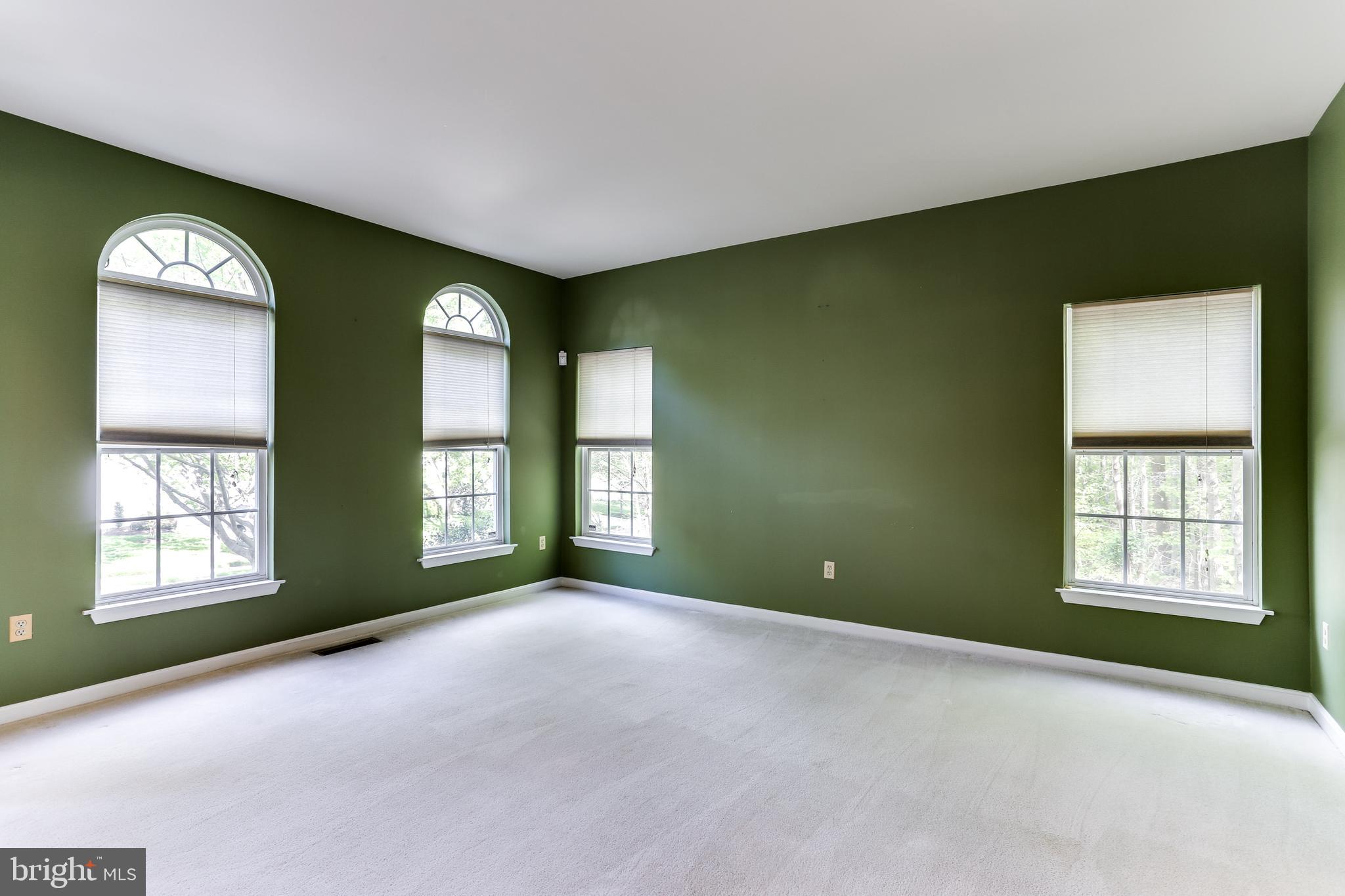 RUSSETT RESERVE - Residential Lease