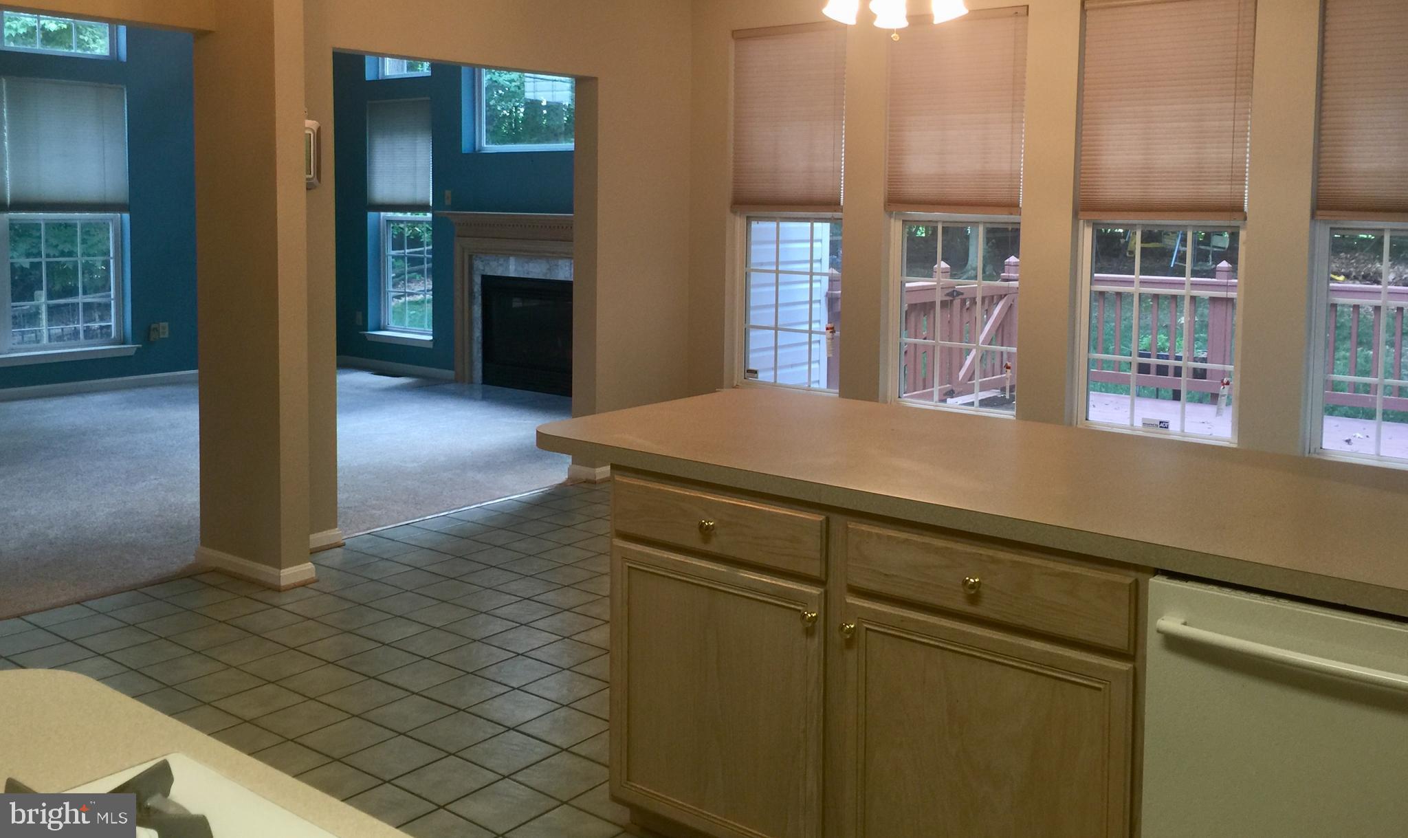 RUSSETT RESERVE - Residential Lease