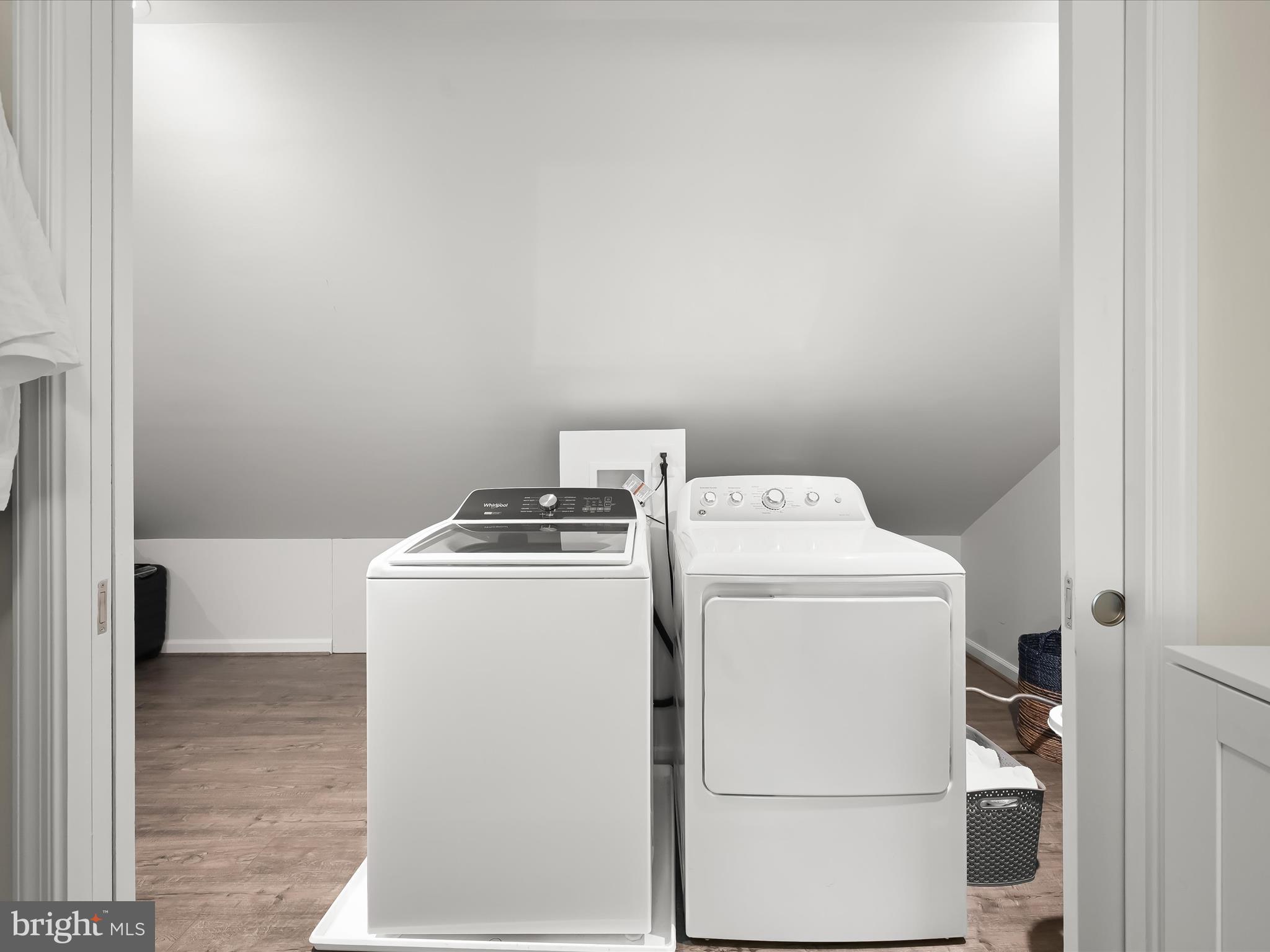 ASHLEIGH KNOLLS - Residential