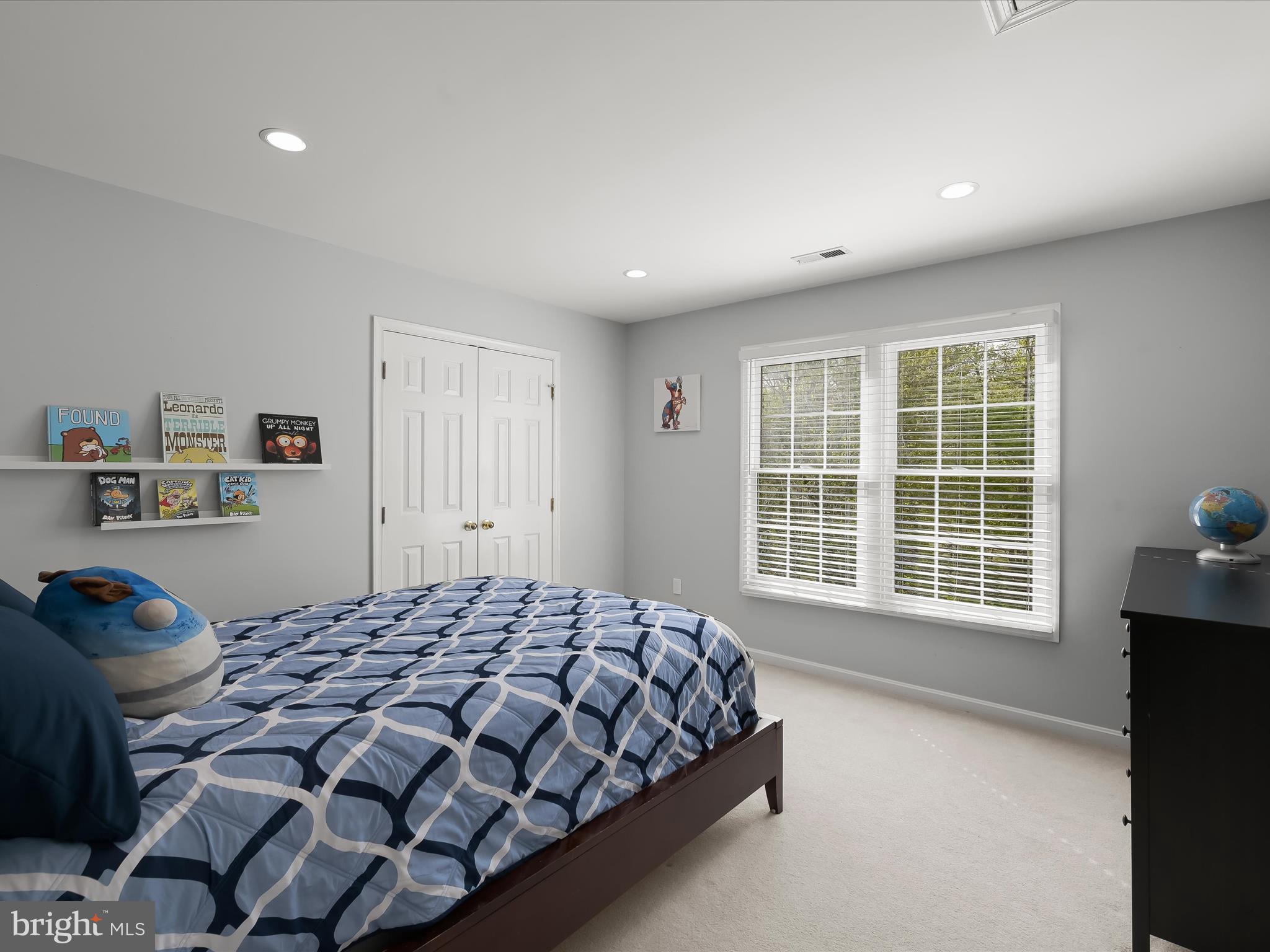 ASHLEIGH KNOLLS - Residential