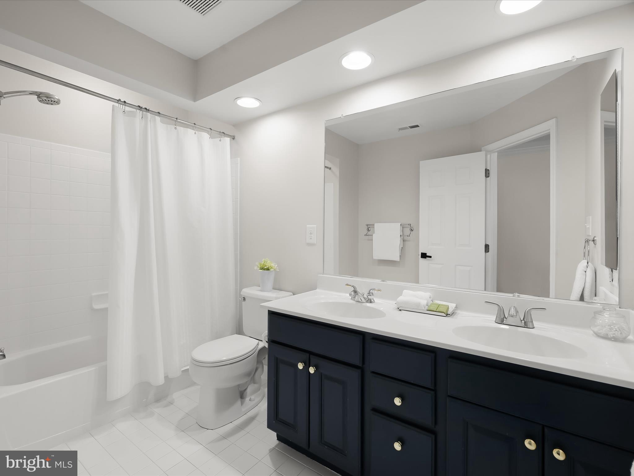 ASHLEIGH KNOLLS - Residential