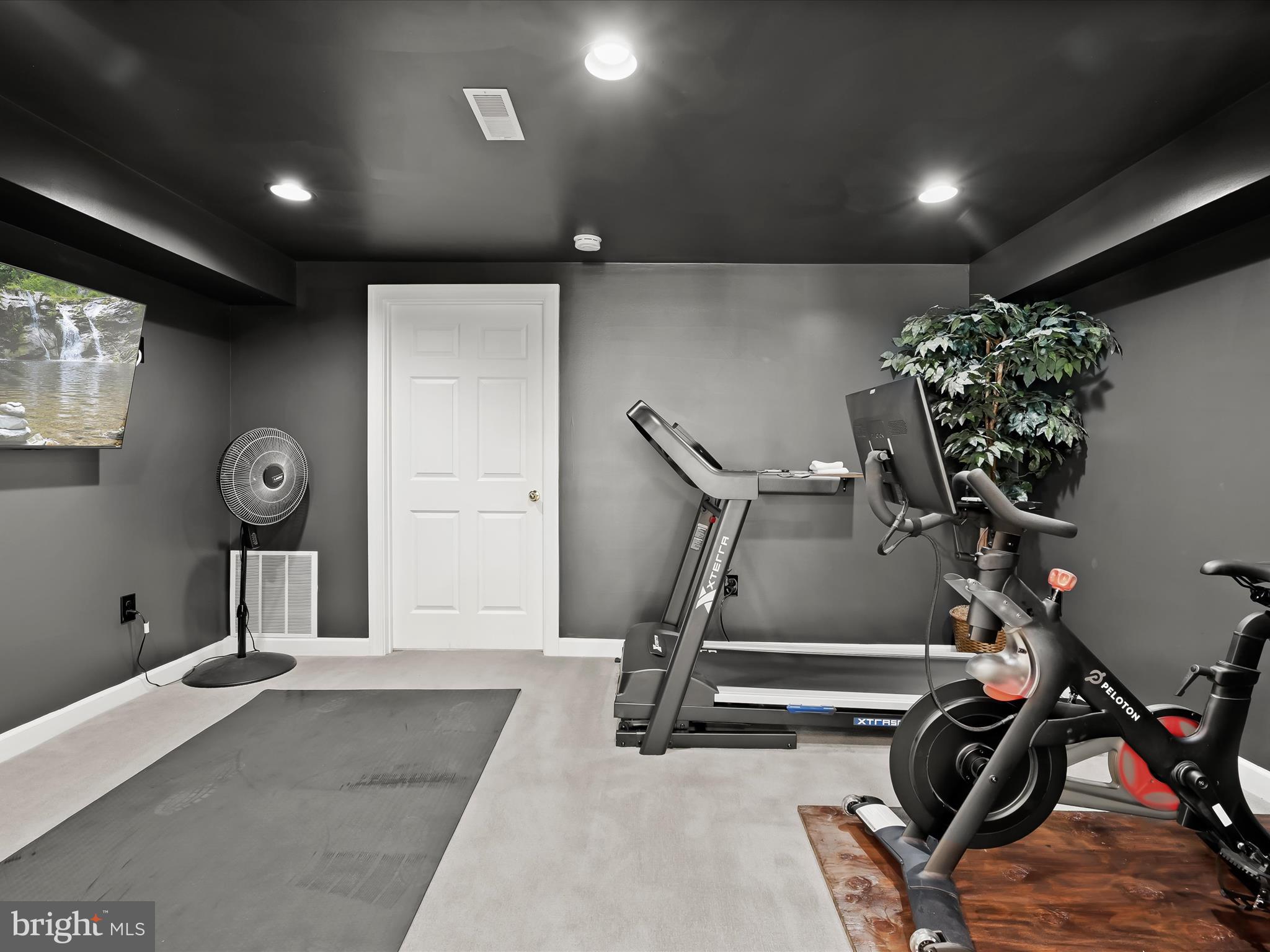 ASHLEIGH KNOLLS - Residential