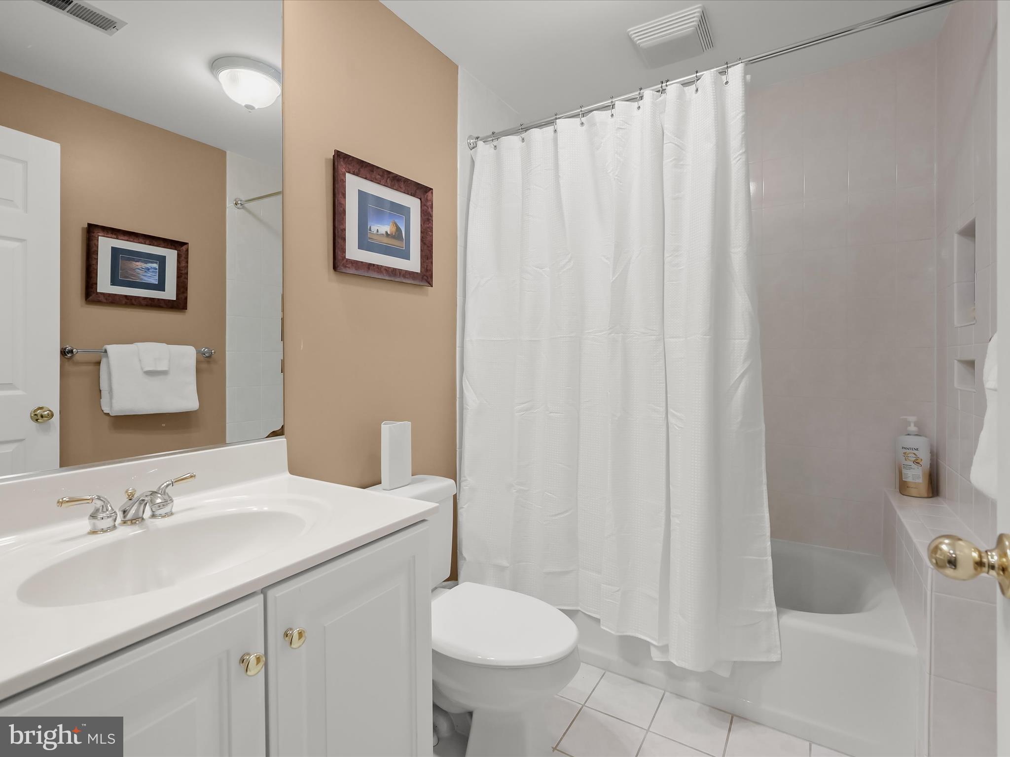 ASHLEIGH KNOLLS - Residential