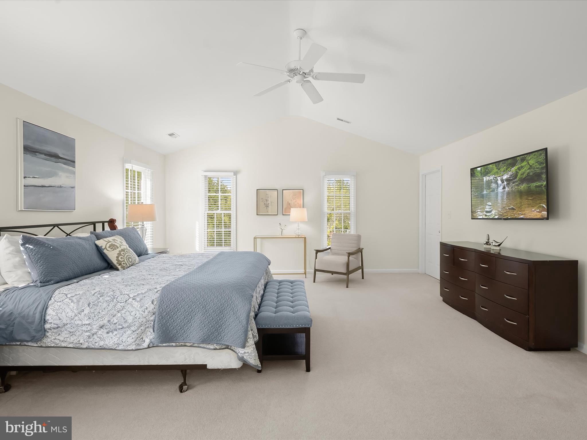 ASHLEIGH KNOLLS - Residential