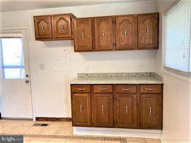 COUNTRY CLUB MANOR - Residential