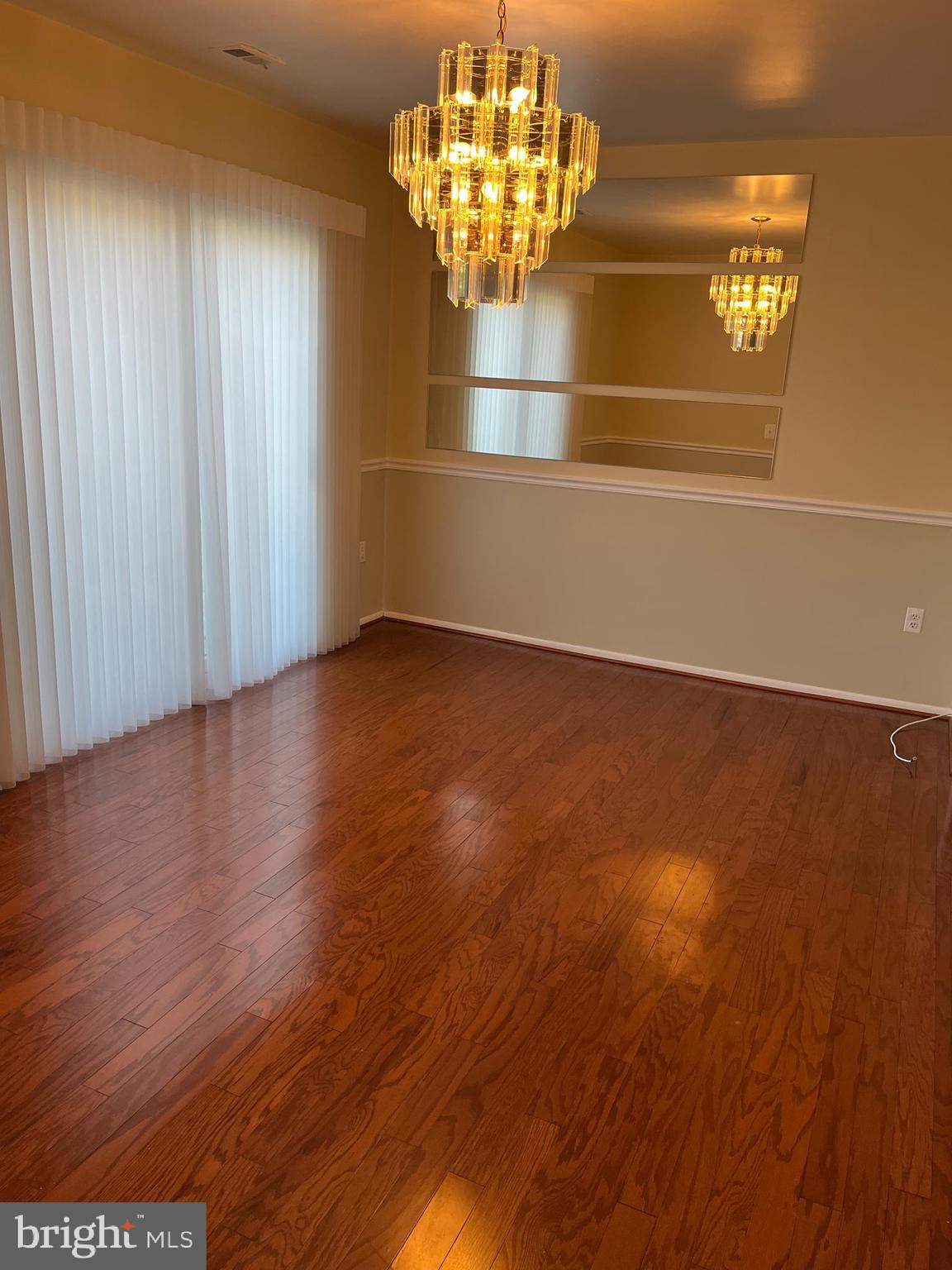 LEISURE WORLD - Residential