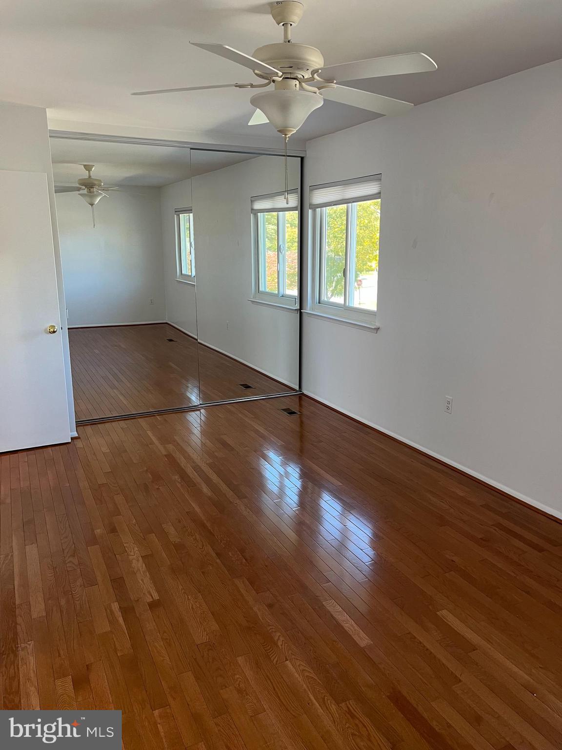 LEISURE WORLD - Residential