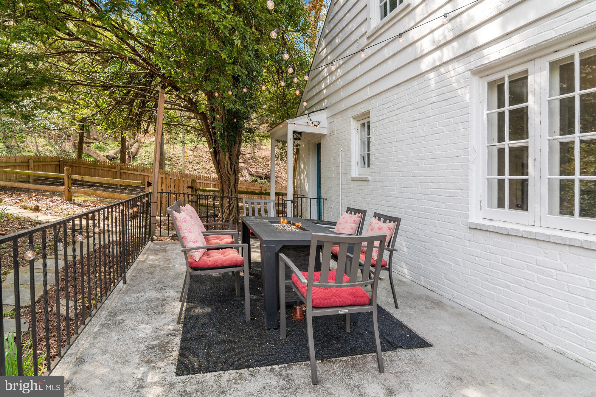DICKEYVILLE HISTORIC DISTRICT - Residential