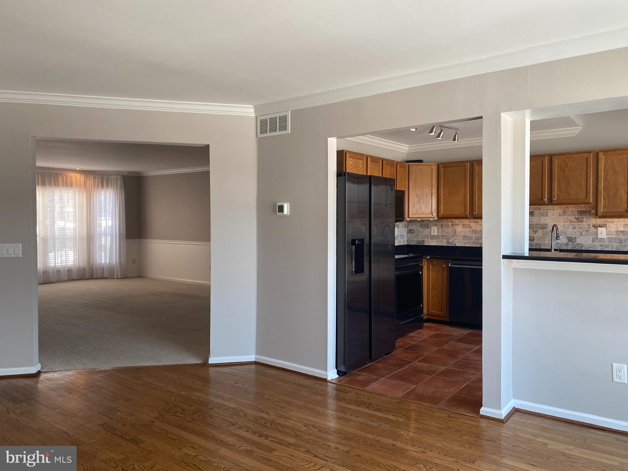 PINECREST - Residential