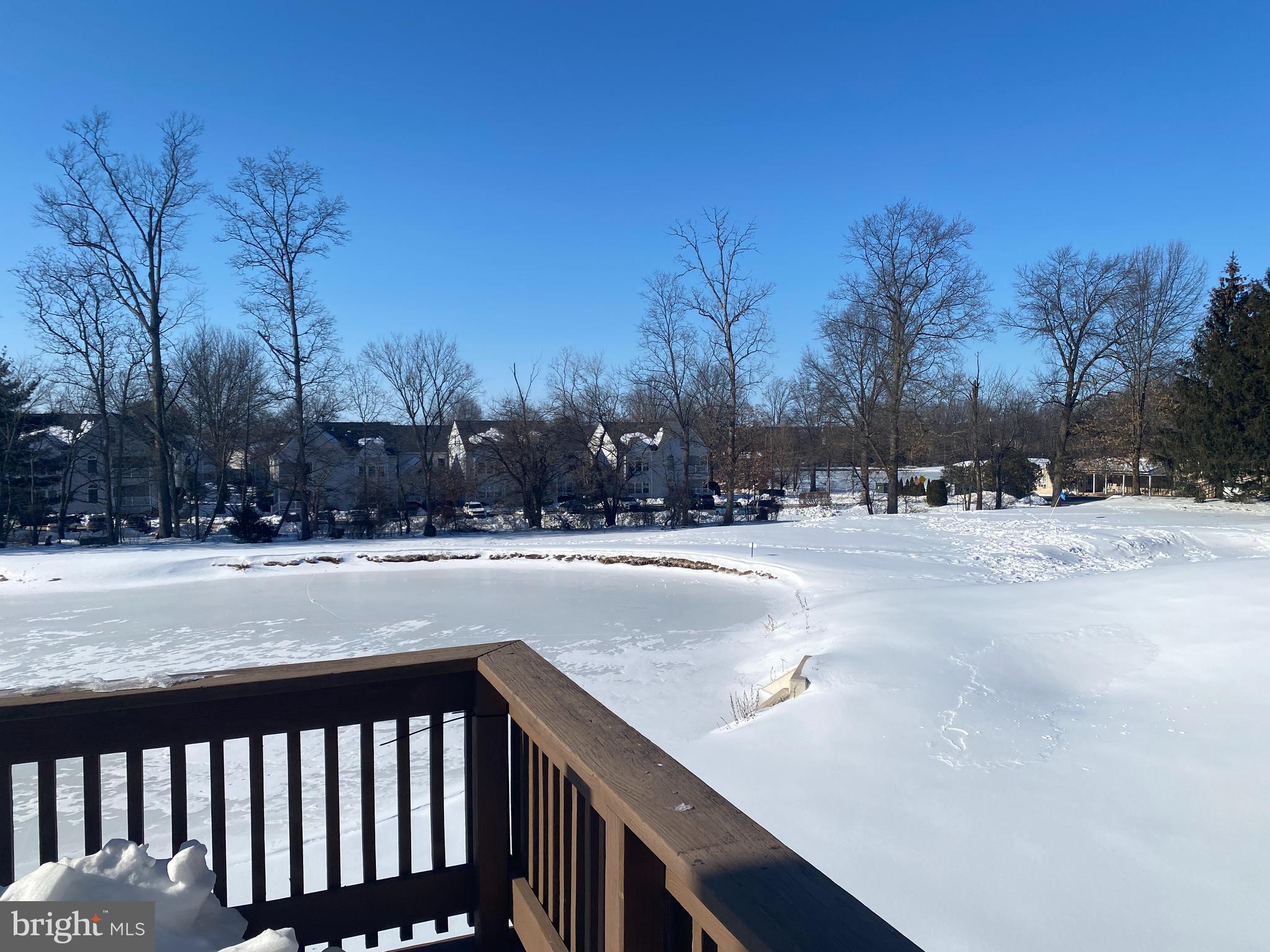 PINECREST - Residential