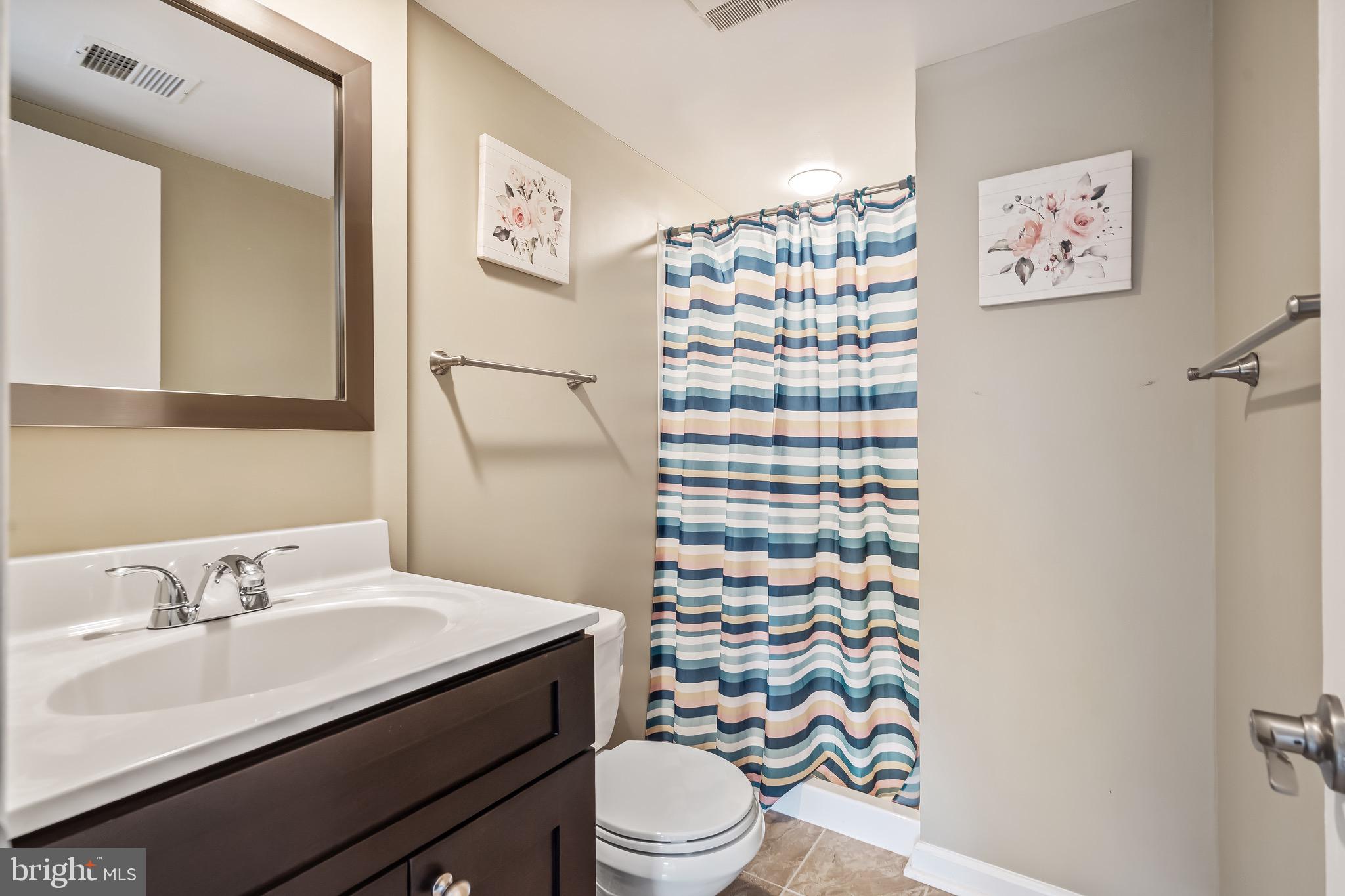 SUTTON PLACE - Residential Lease