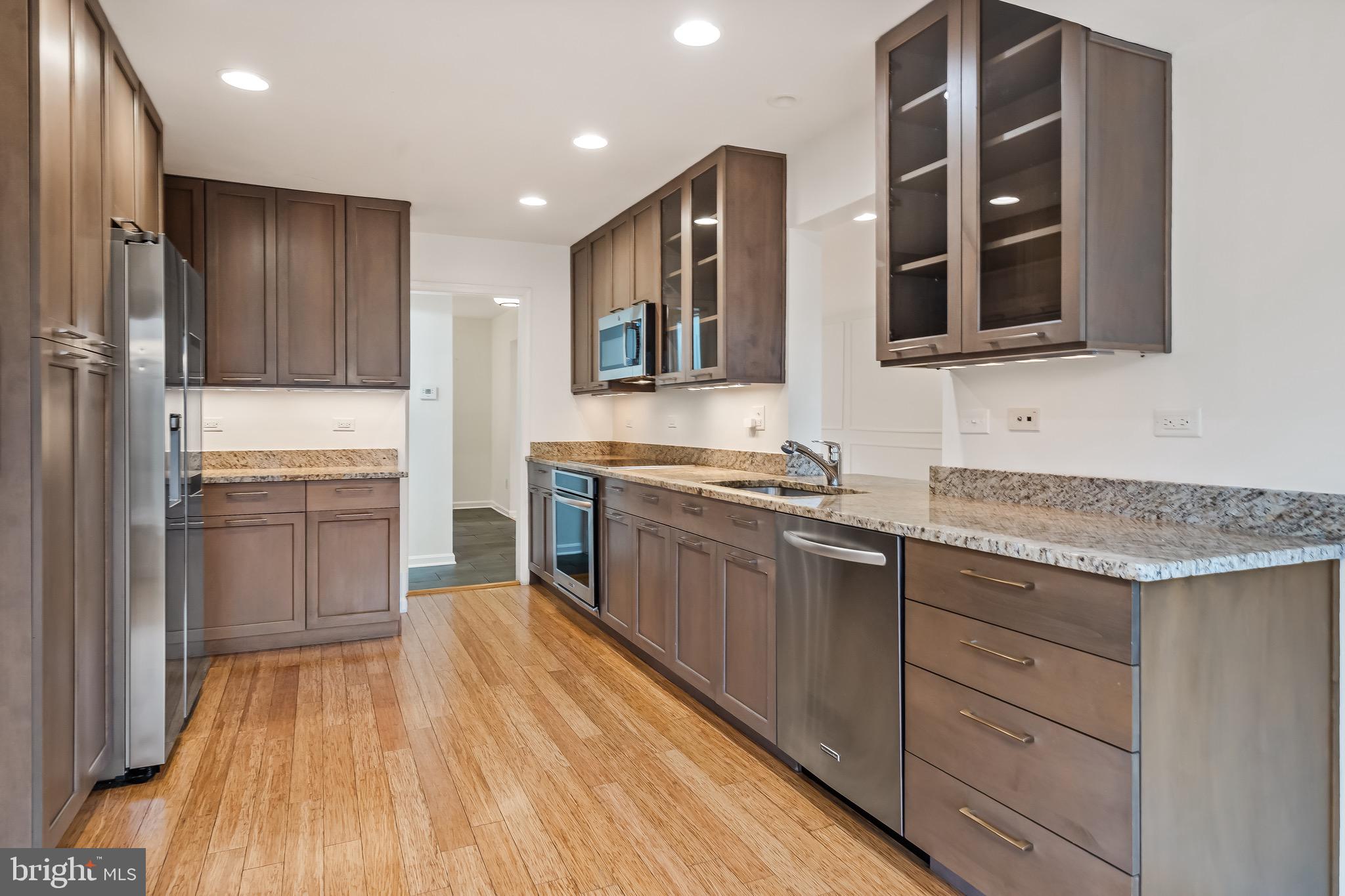 SUTTON PLACE - Residential Lease