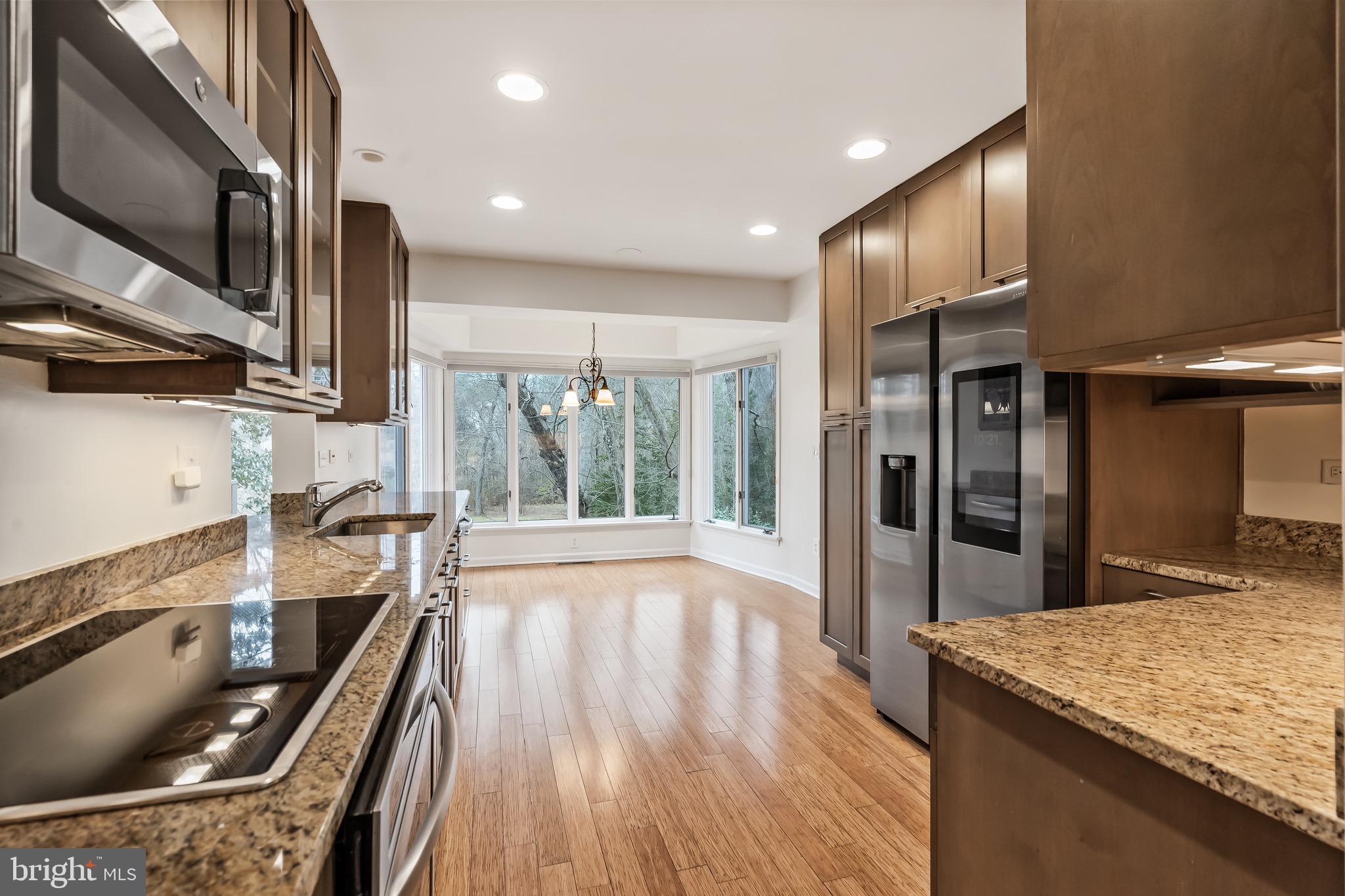 SUTTON PLACE - Residential Lease