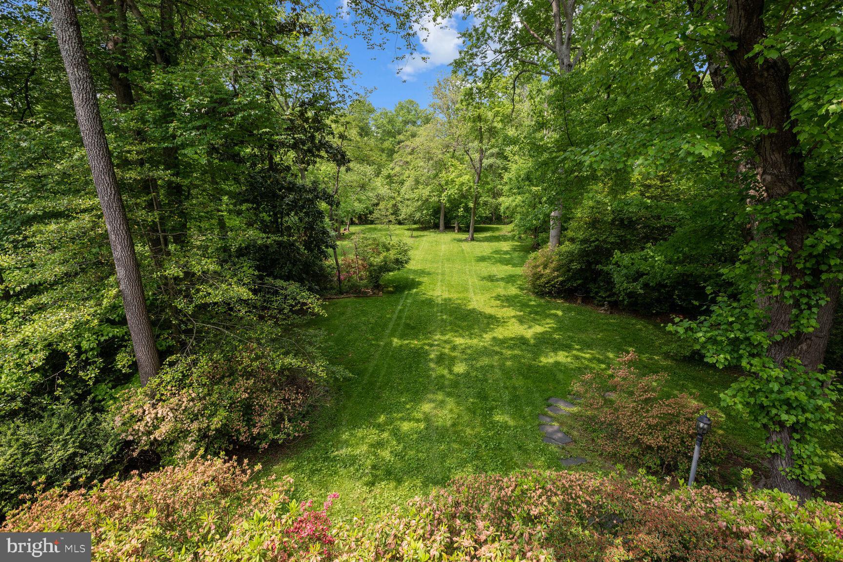 SUTTON PLACE - Residential Lease