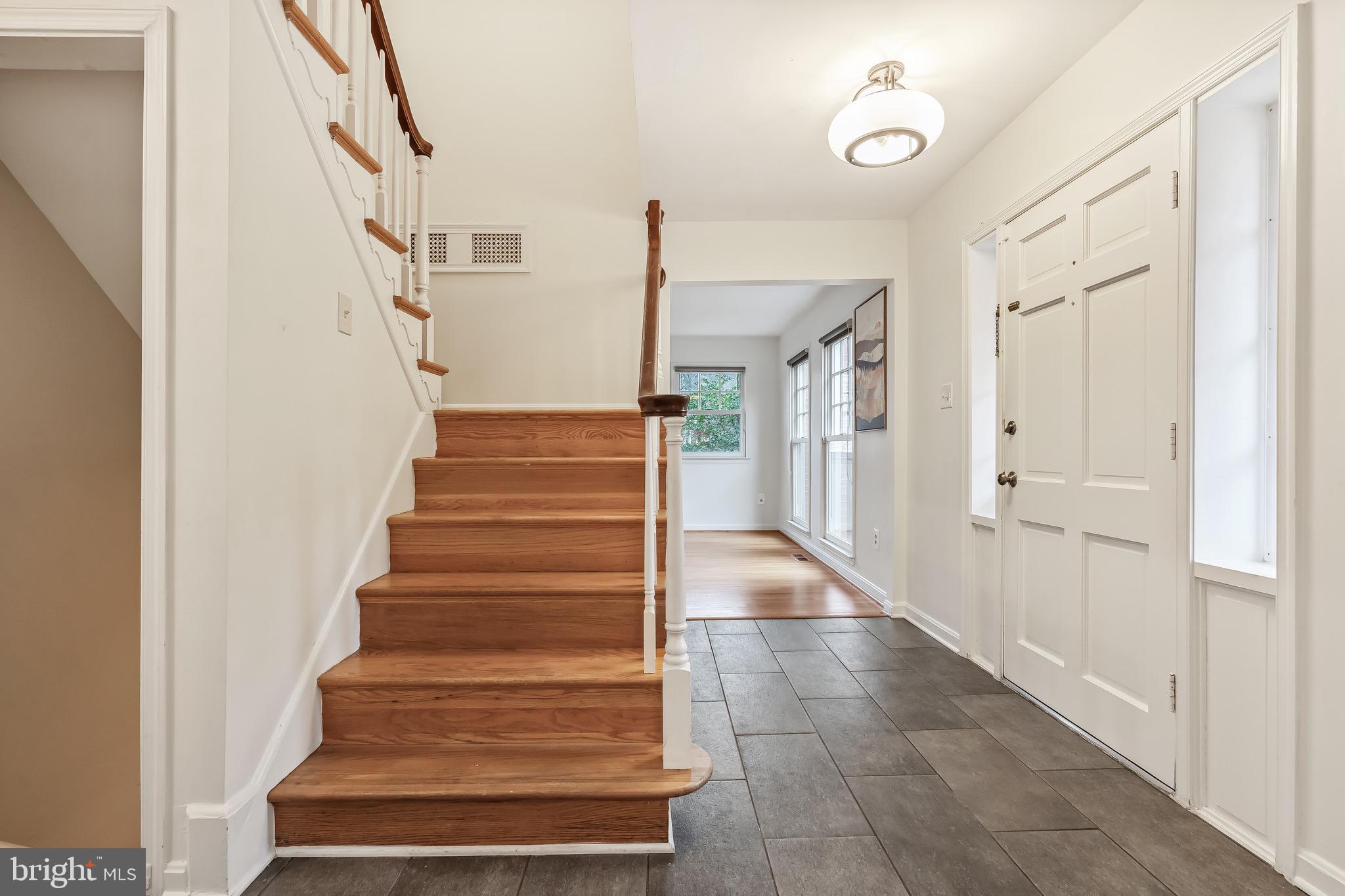 SUTTON PLACE - Residential Lease