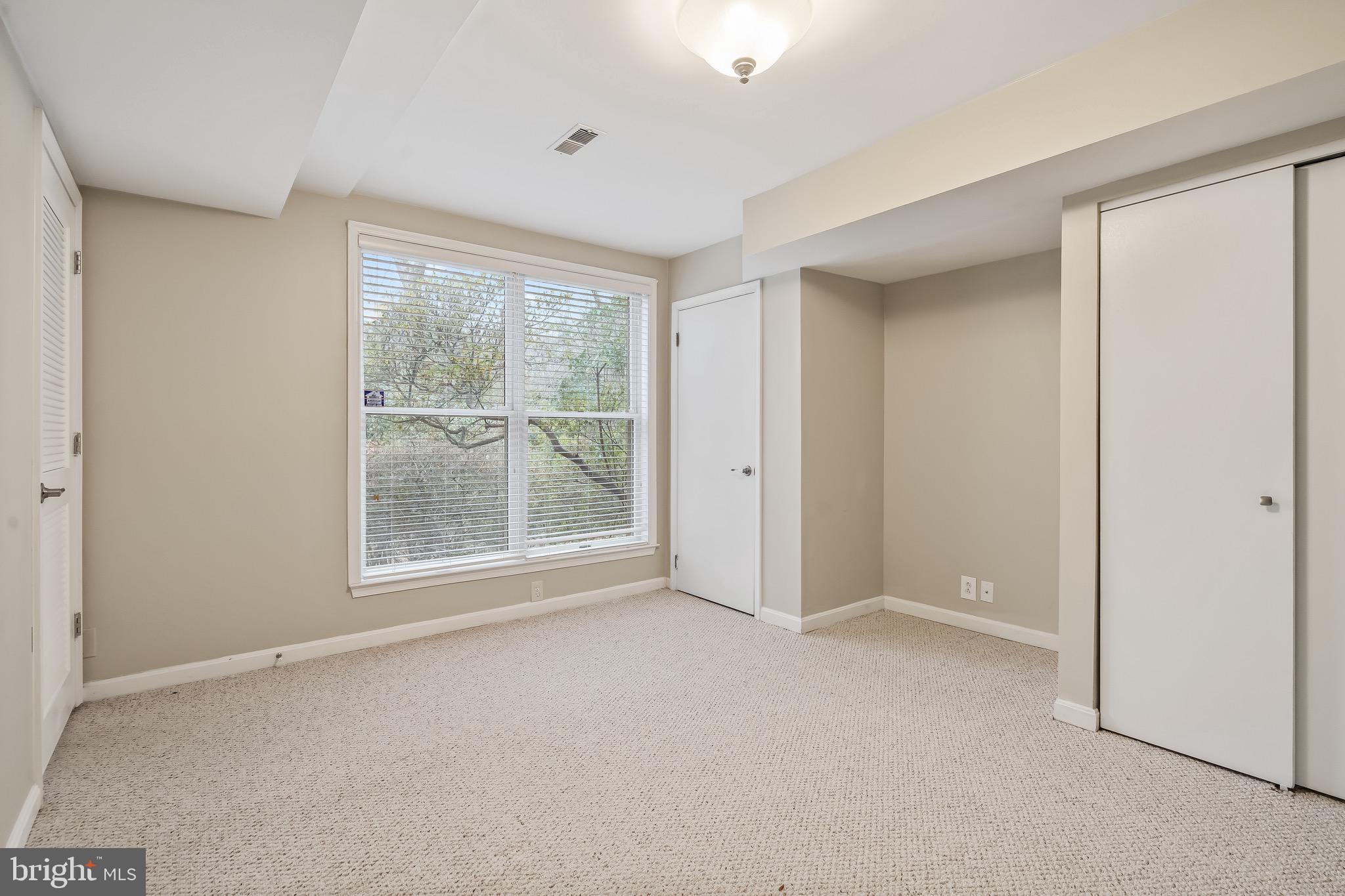 SUTTON PLACE - Residential Lease