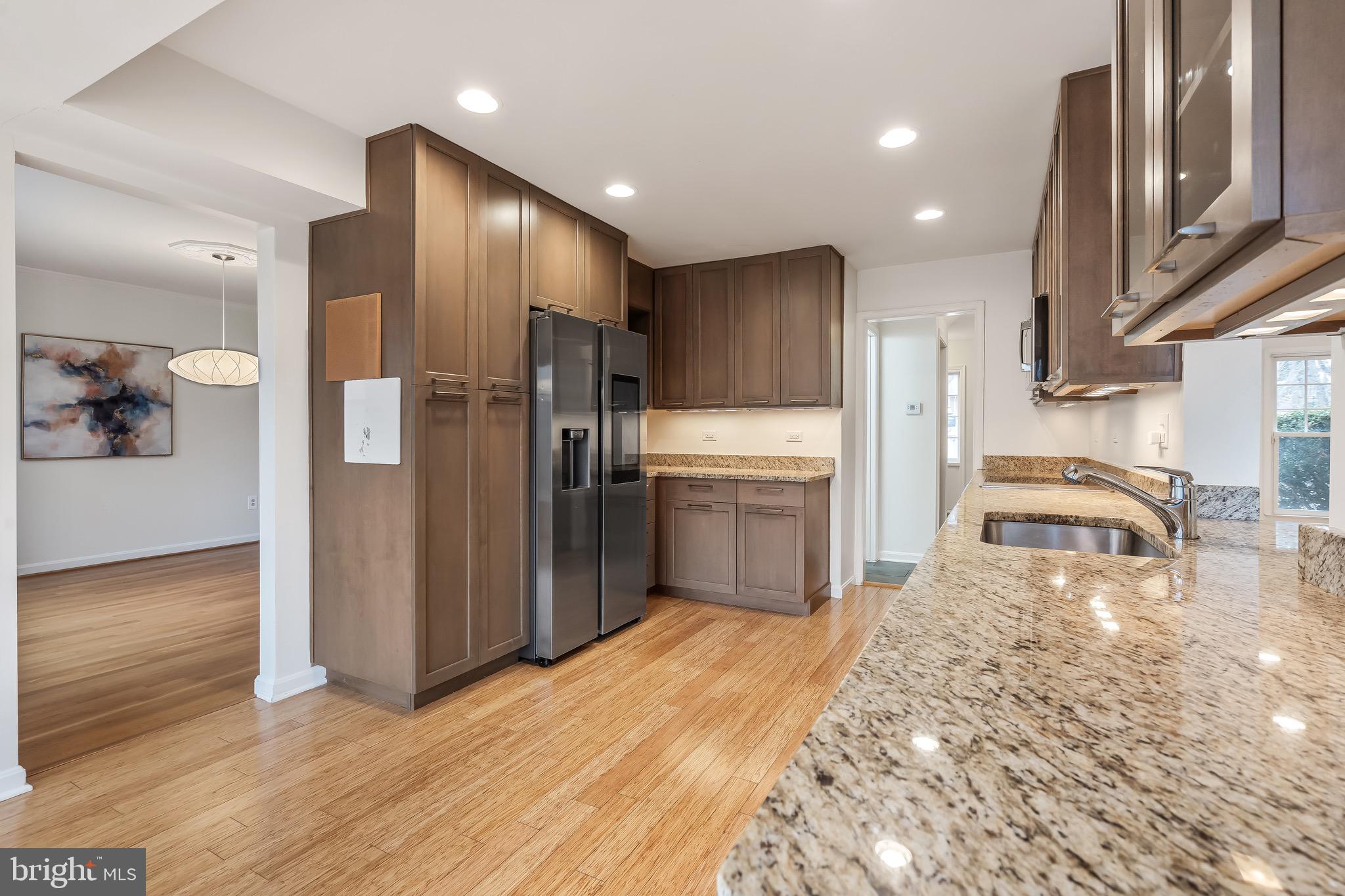 SUTTON PLACE - Residential Lease