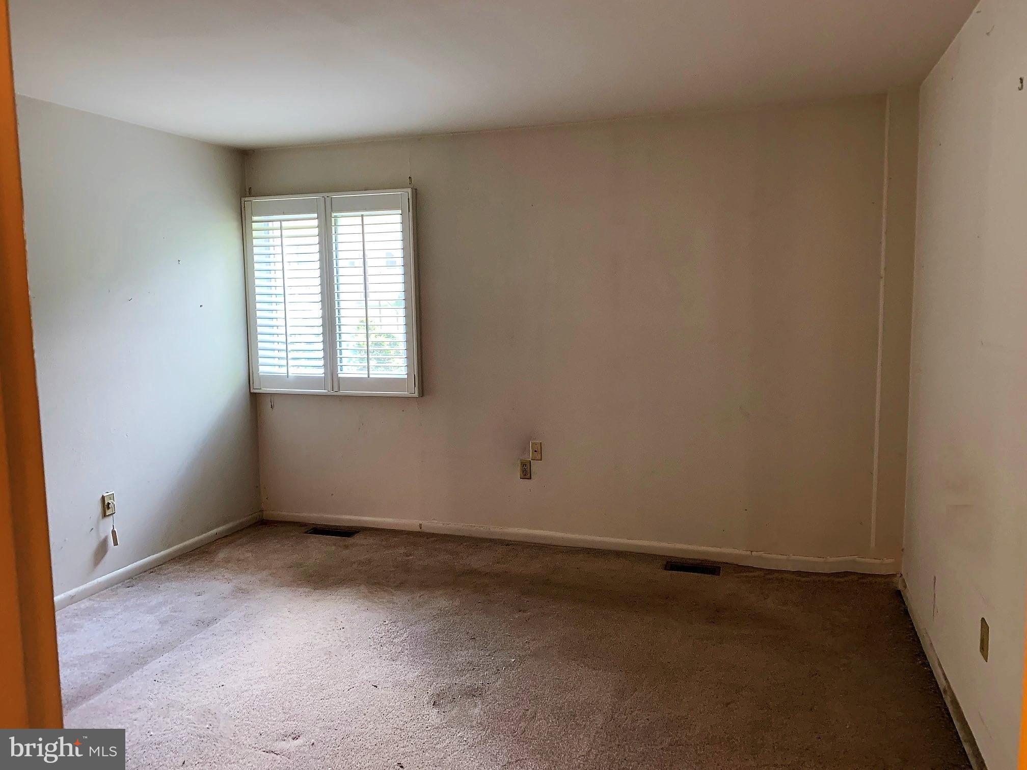 ROSSMOOR MUTUAL #7 - Residential