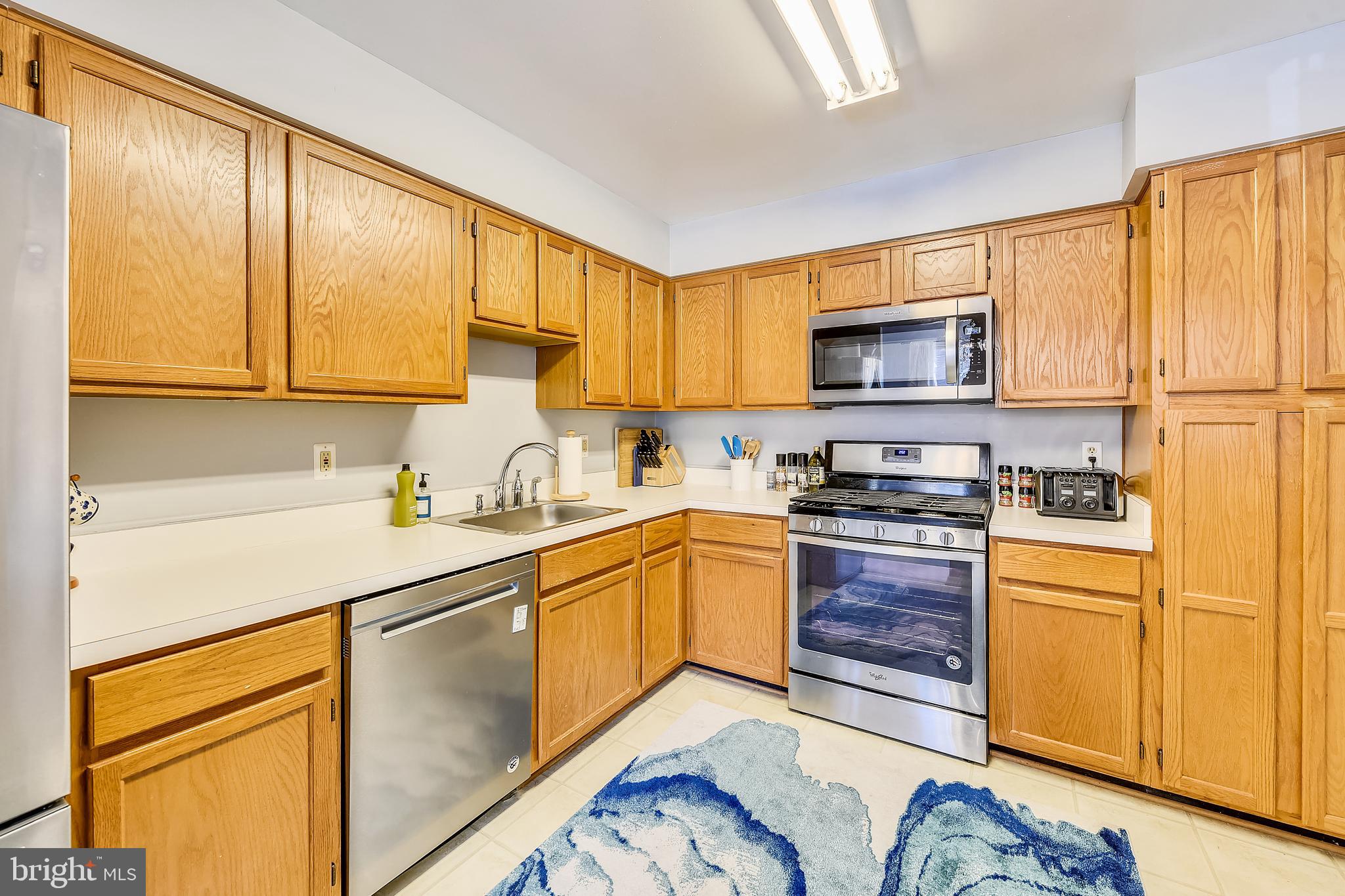 SOMERSET AT WESTRIDGE - Residential