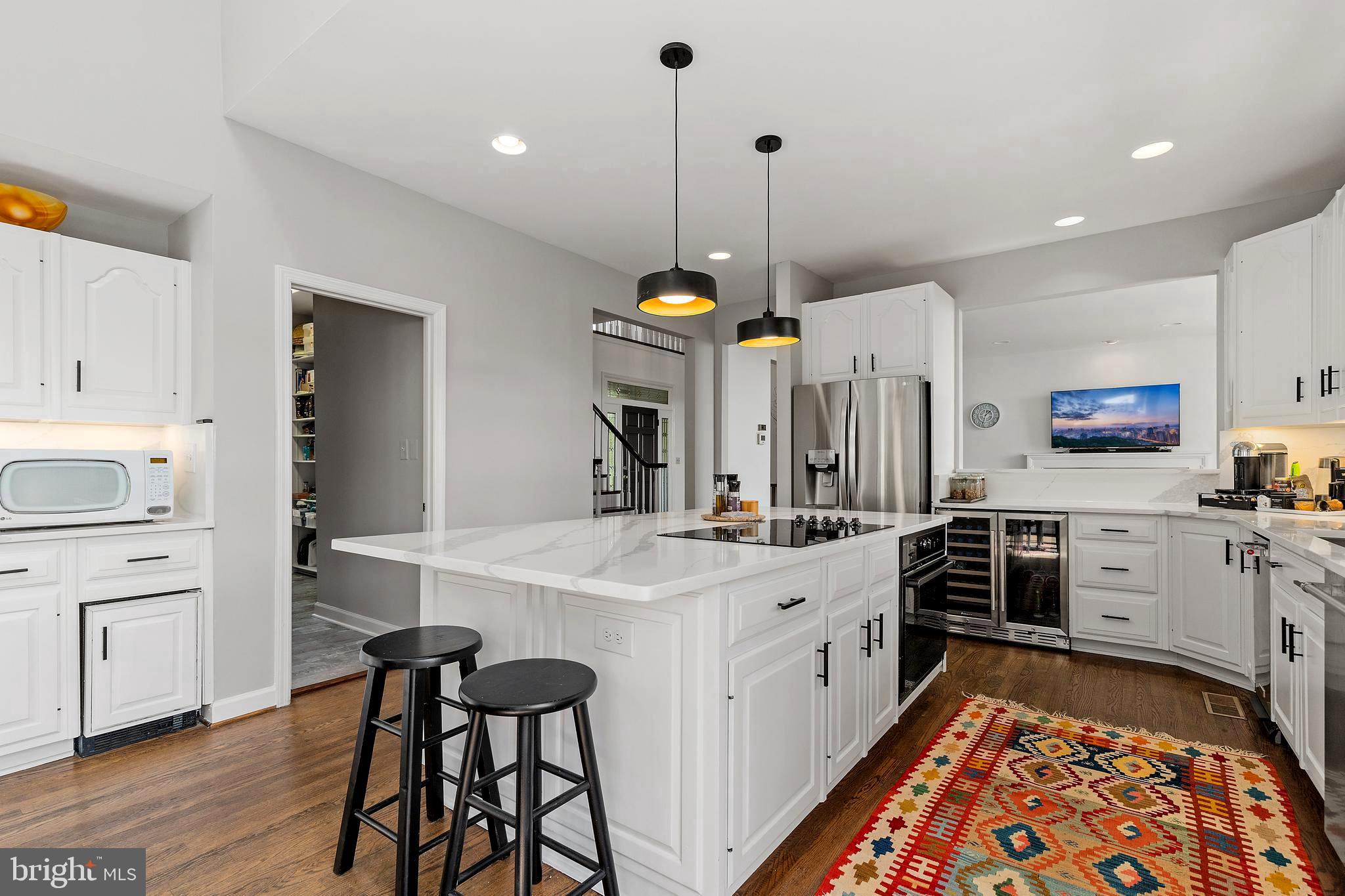 THE HILLSIDE AT SEMINARY - Residential