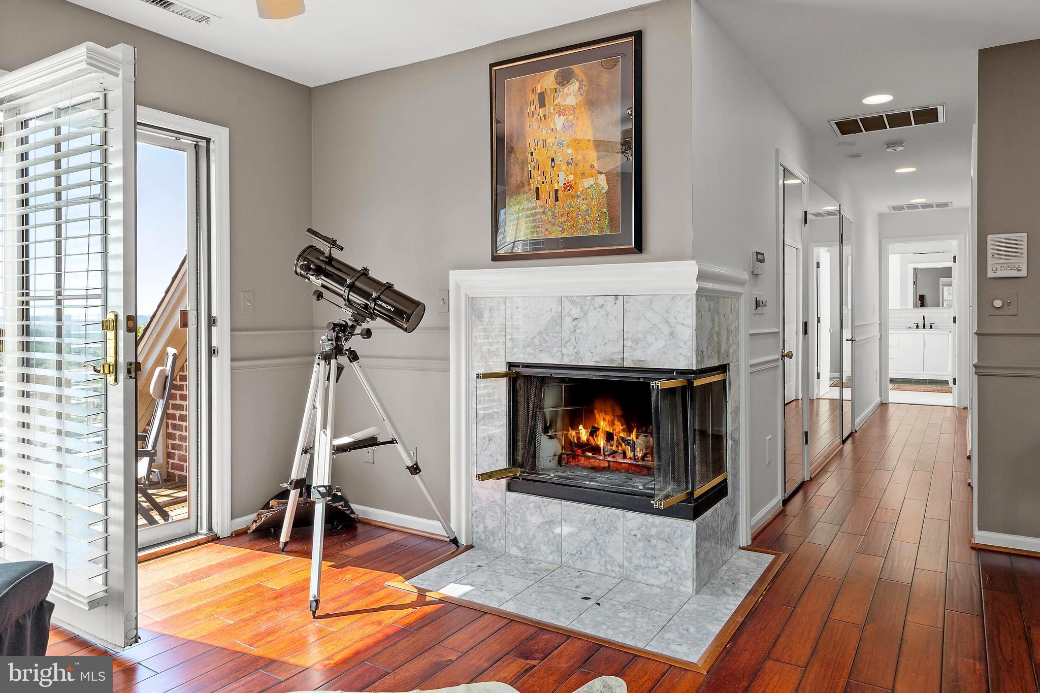 THE HILLSIDE AT SEMINARY - Residential