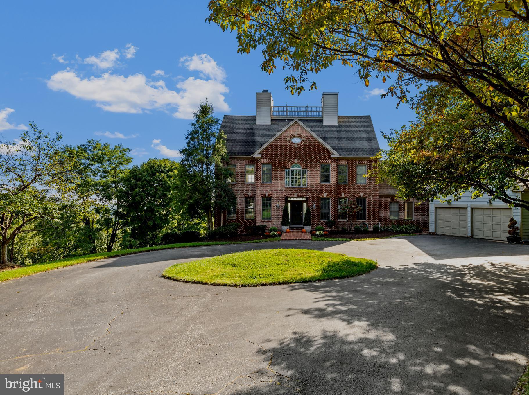 THE HILLSIDE AT SEMINARY - Residential
