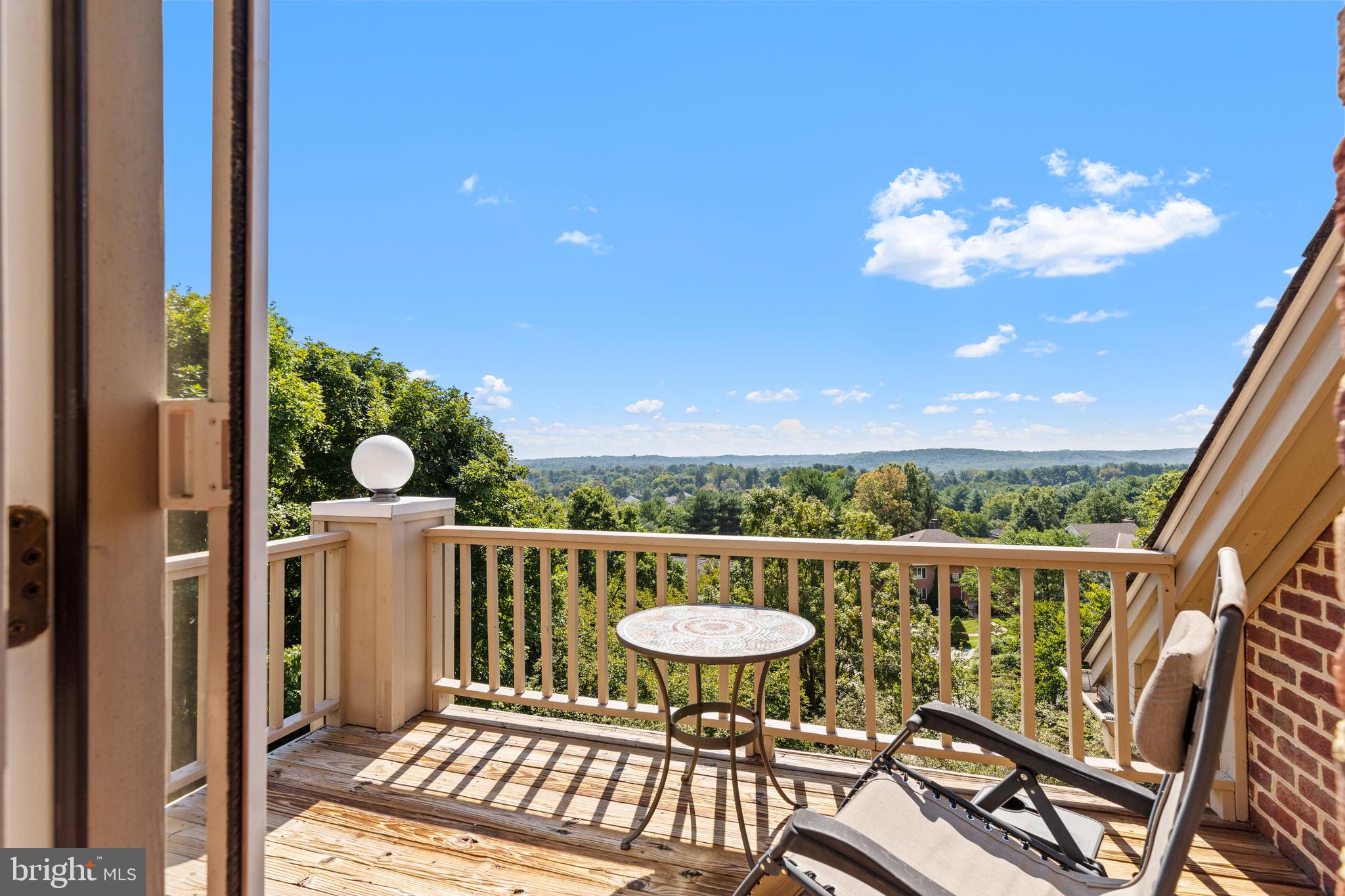 THE HILLSIDE AT SEMINARY - Residential