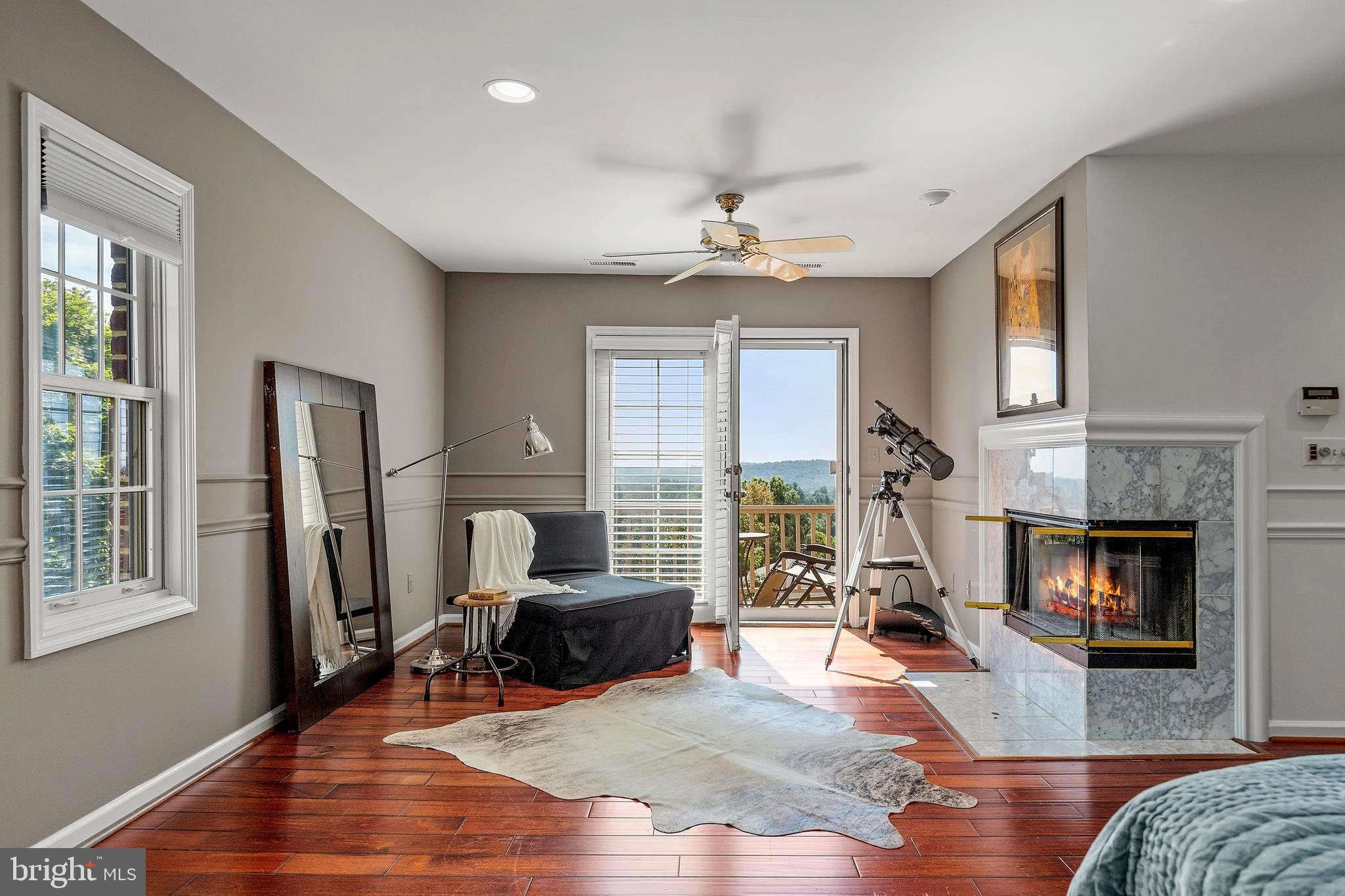 THE HILLSIDE AT SEMINARY - Residential