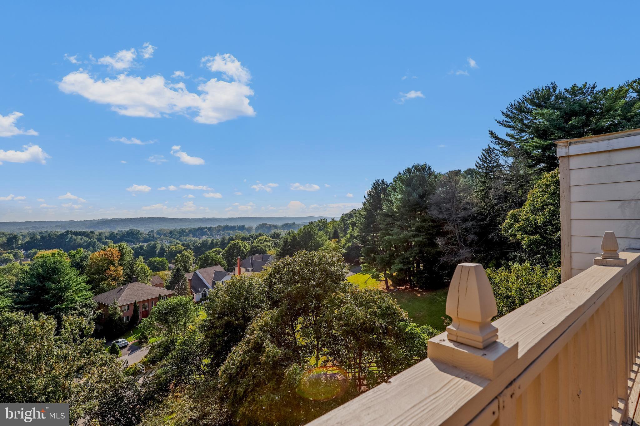 THE HILLSIDE AT SEMINARY - Residential