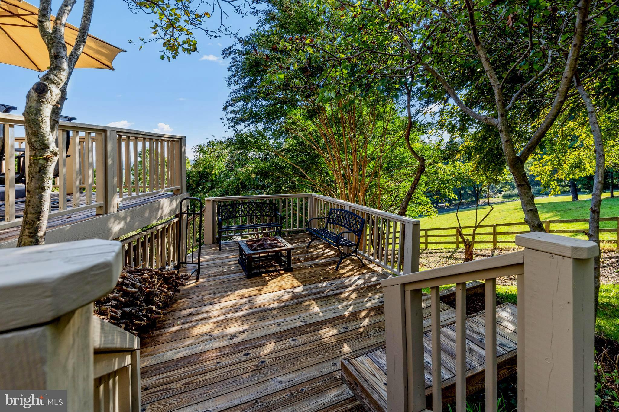 THE HILLSIDE AT SEMINARY - Residential