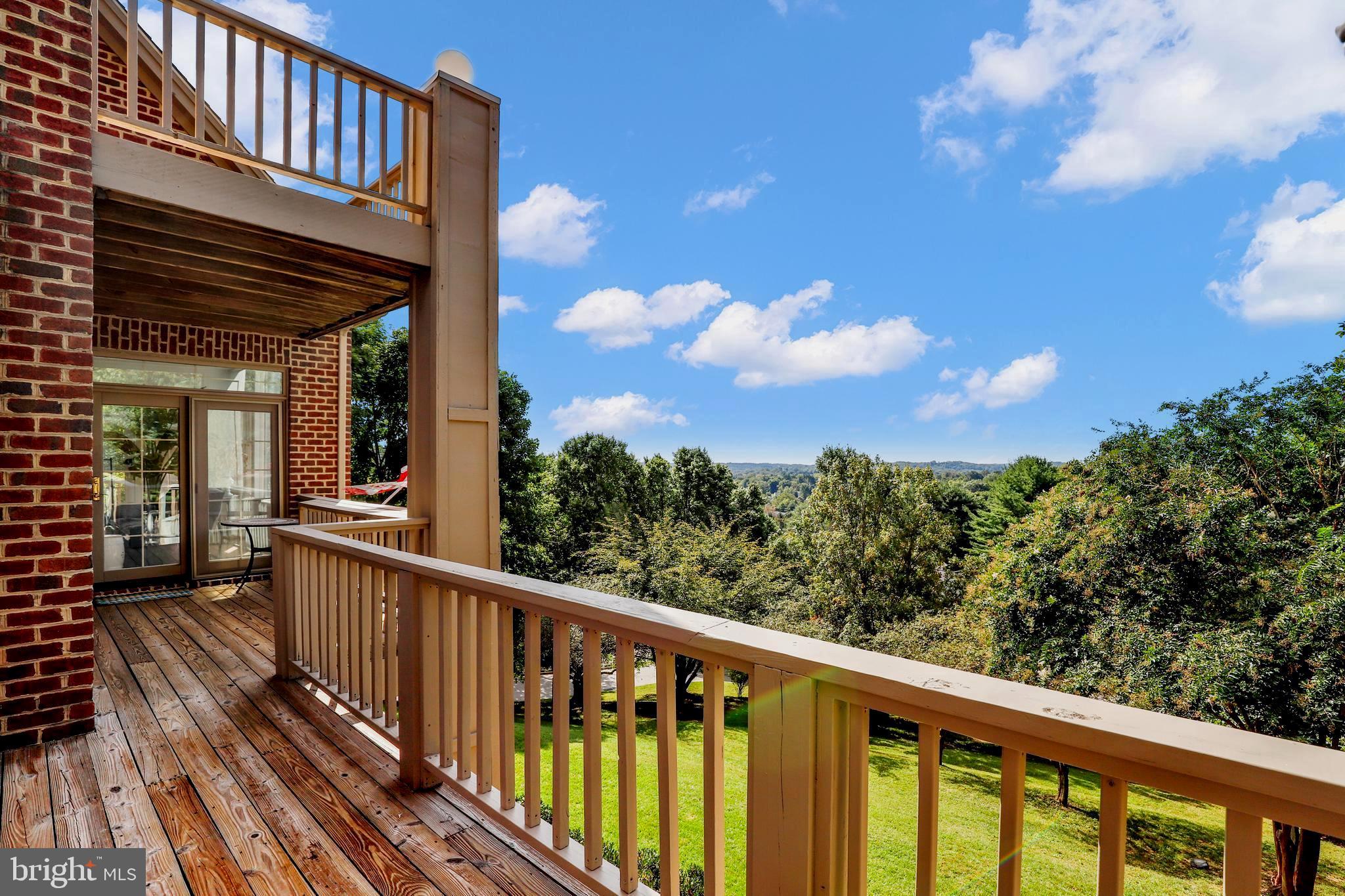 THE HILLSIDE AT SEMINARY - Residential