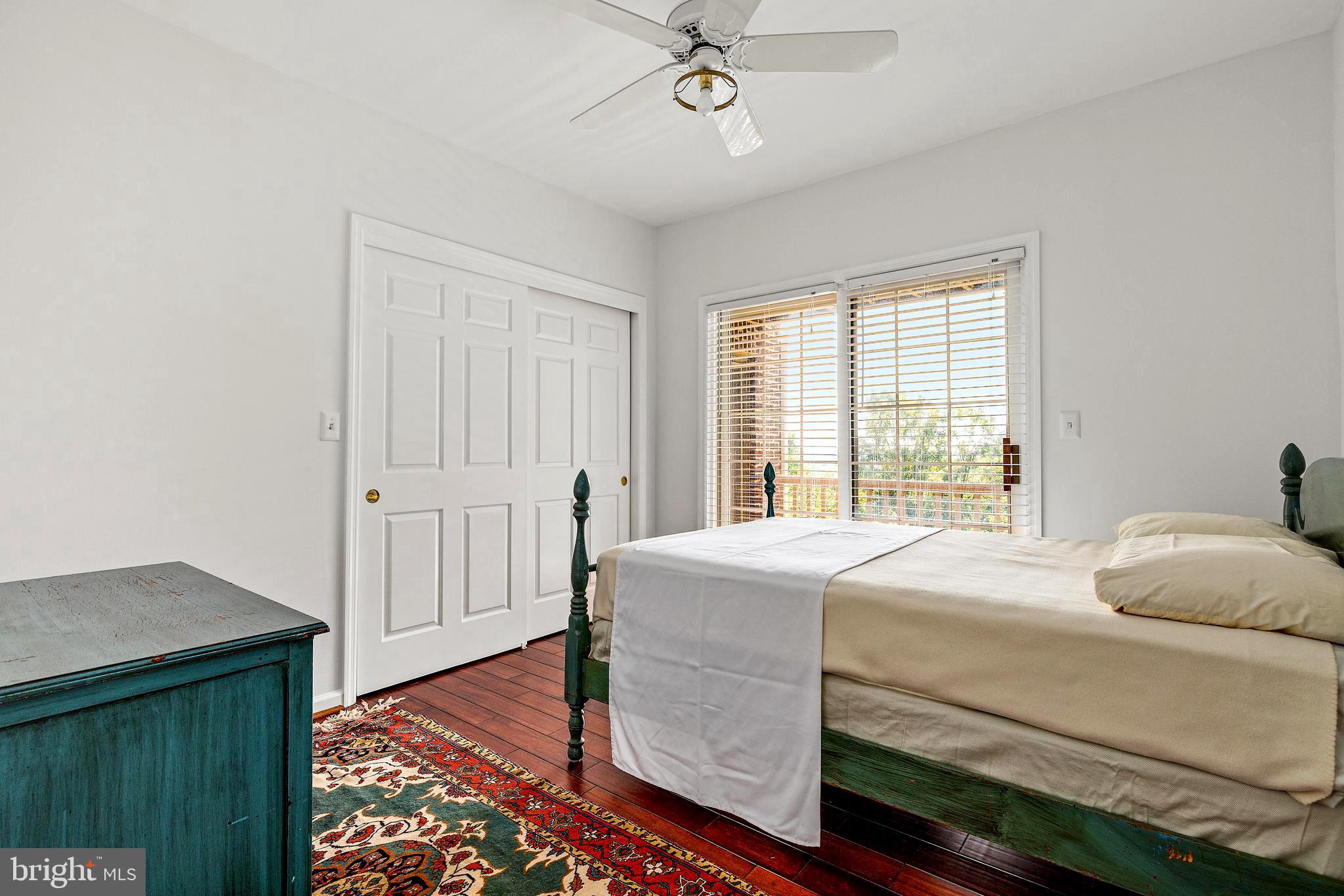 THE HILLSIDE AT SEMINARY - Residential