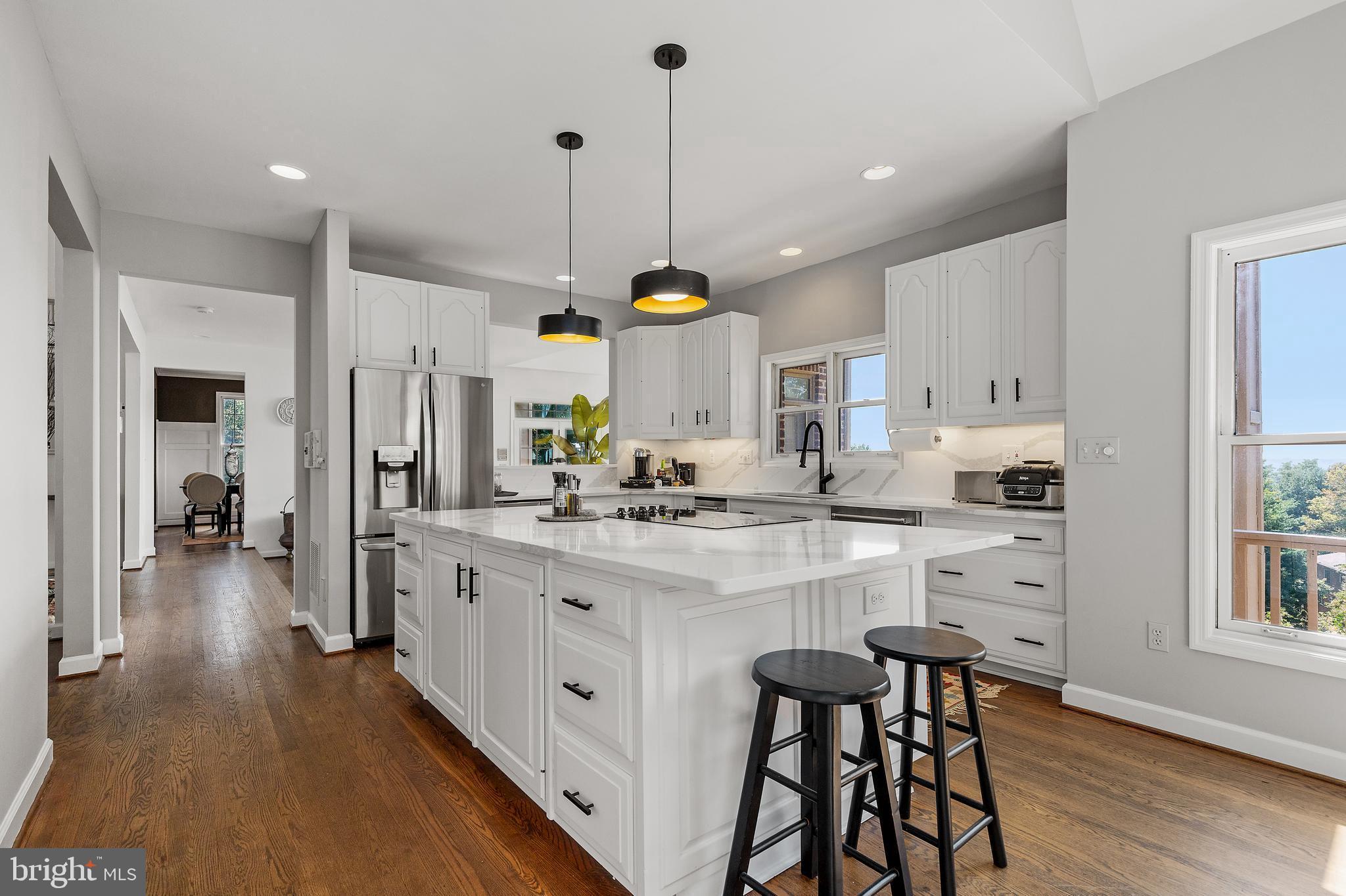 THE HILLSIDE AT SEMINARY - Residential