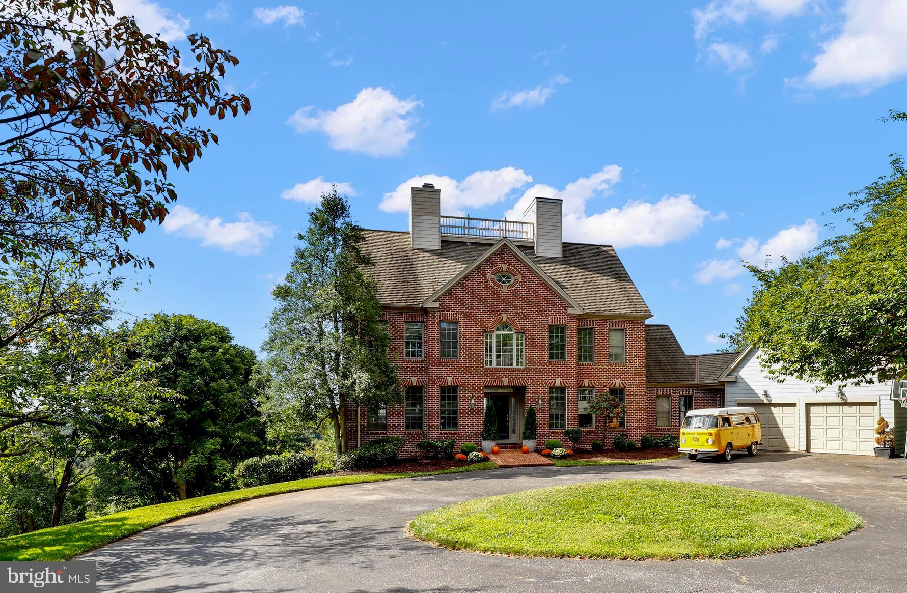 THE HILLSIDE AT SEMINARY - Residential