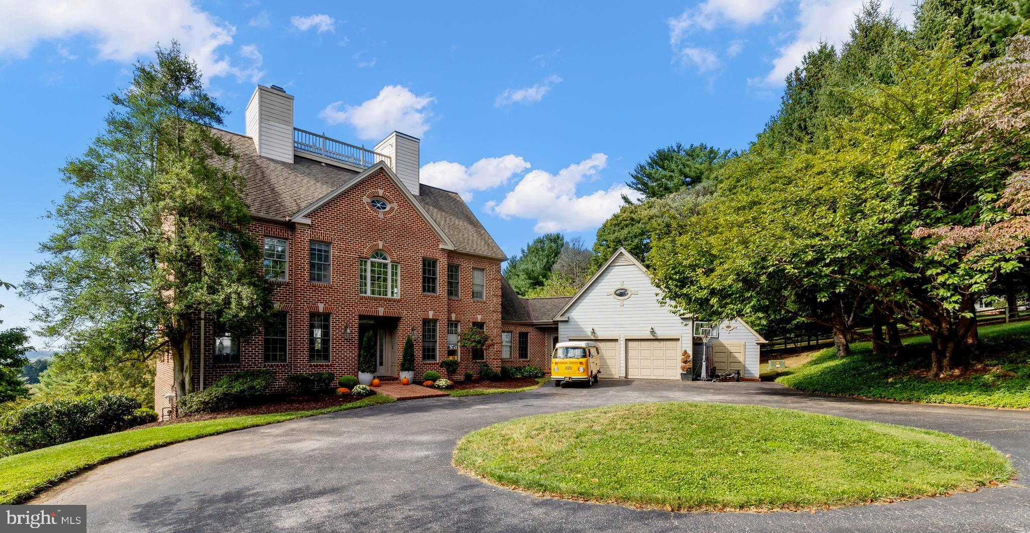 THE HILLSIDE AT SEMINARY - Residential