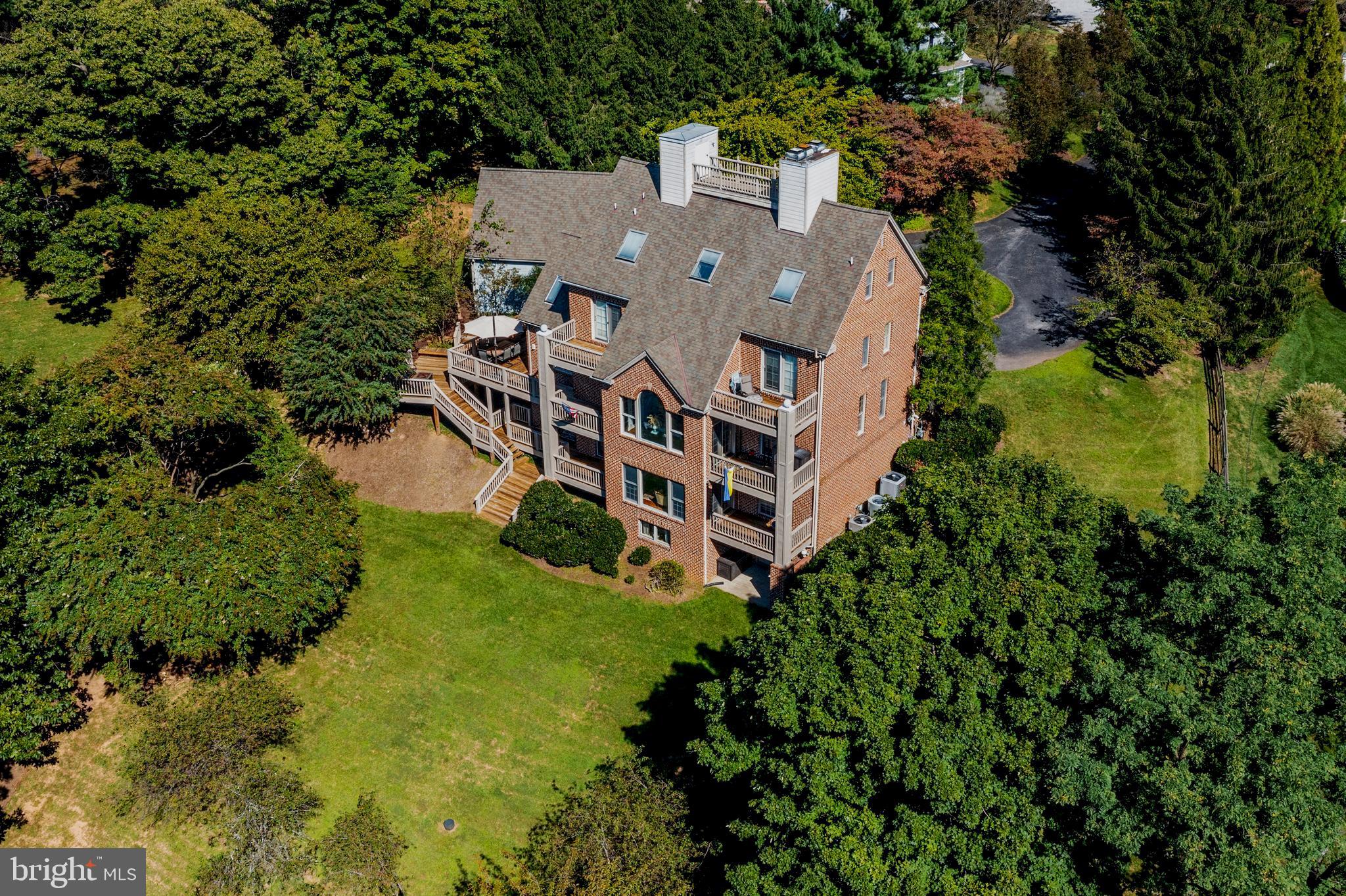 THE HILLSIDE AT SEMINARY - Residential