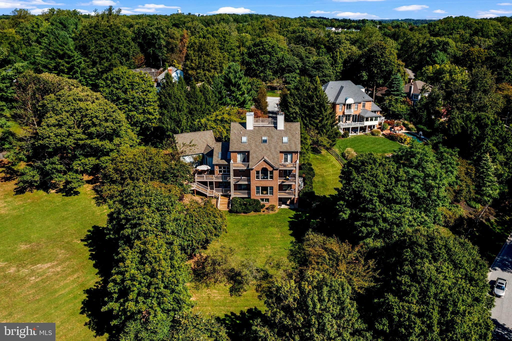 THE HILLSIDE AT SEMINARY - Residential